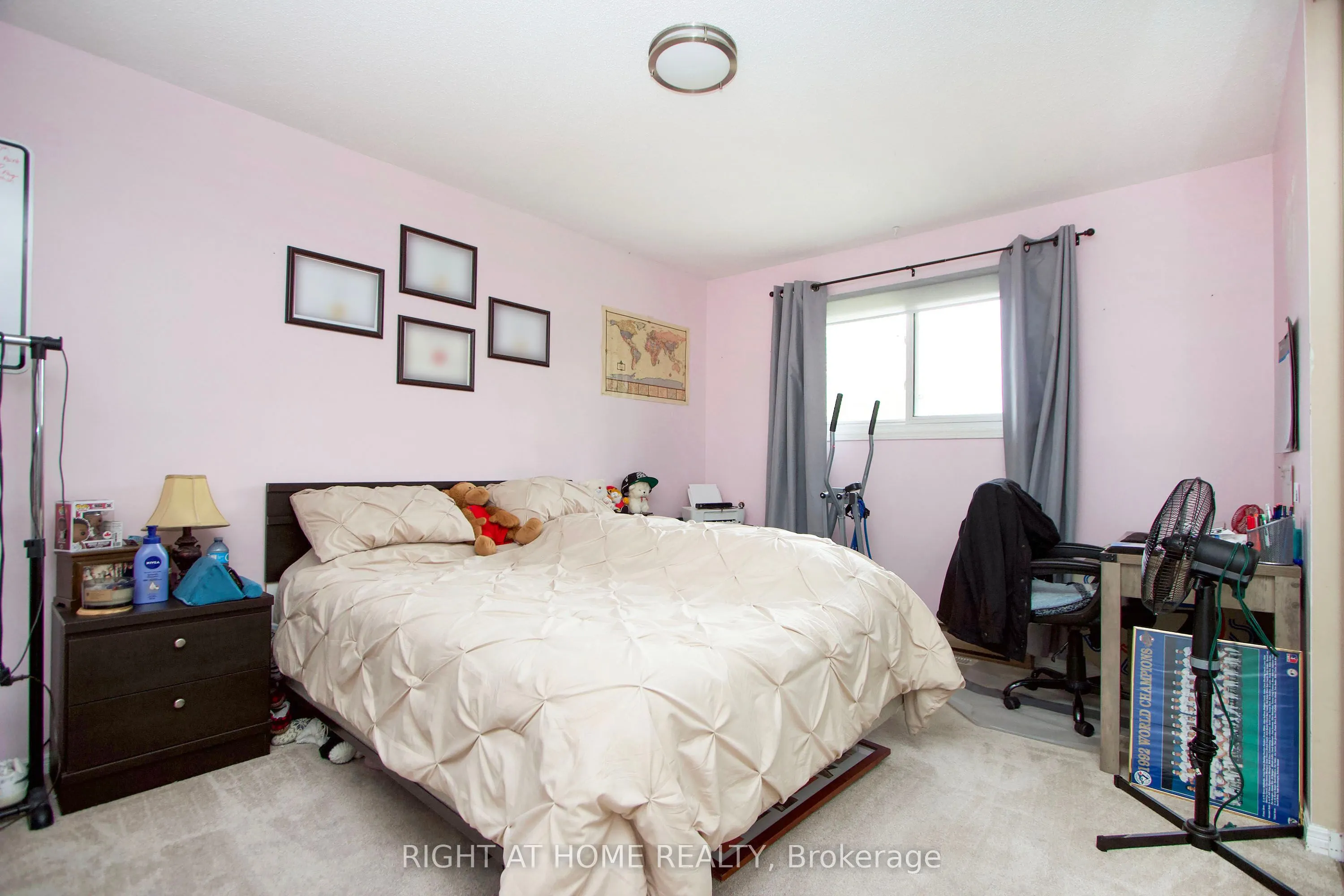 344 Kensington Crescent