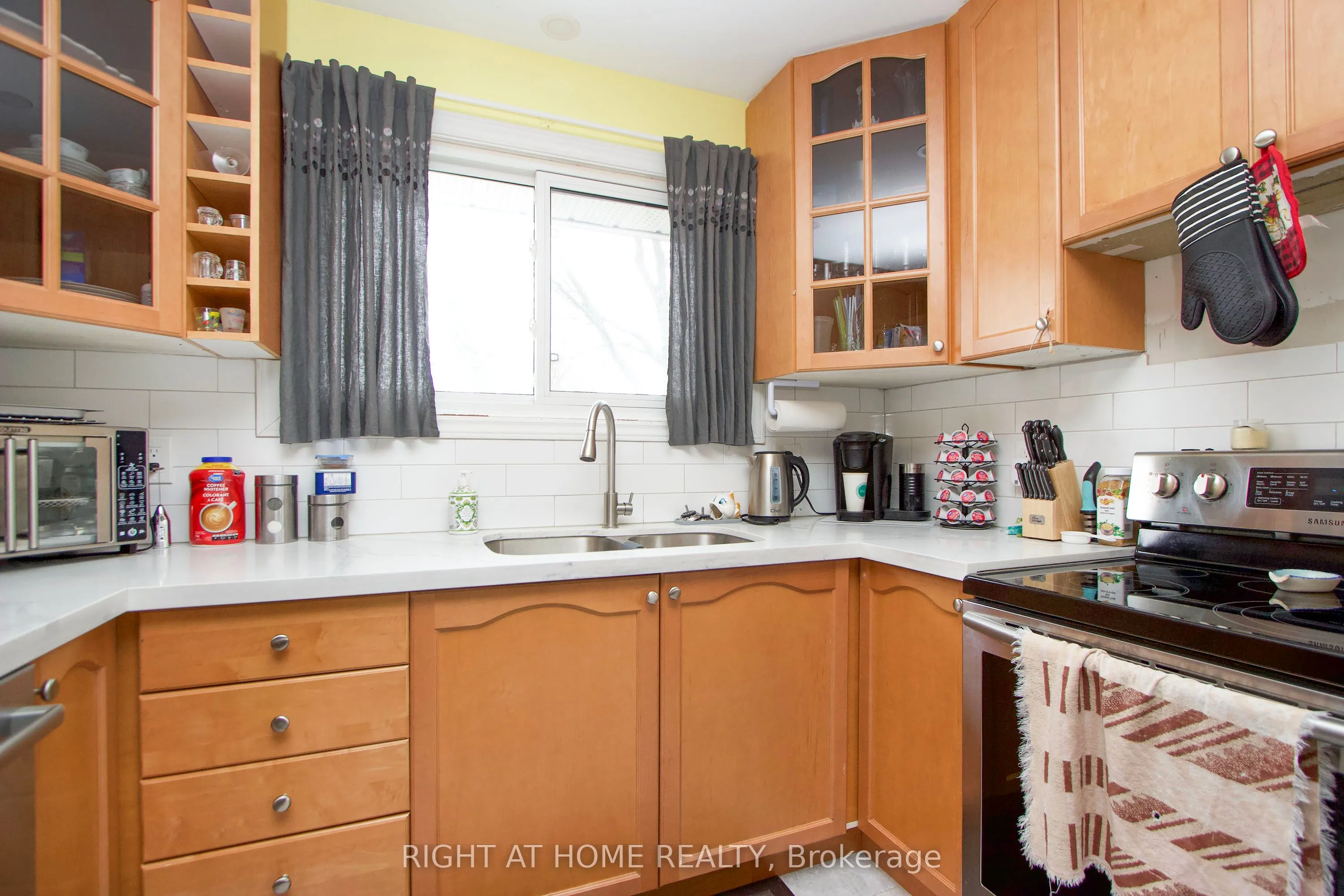 344 Kensington Crescent