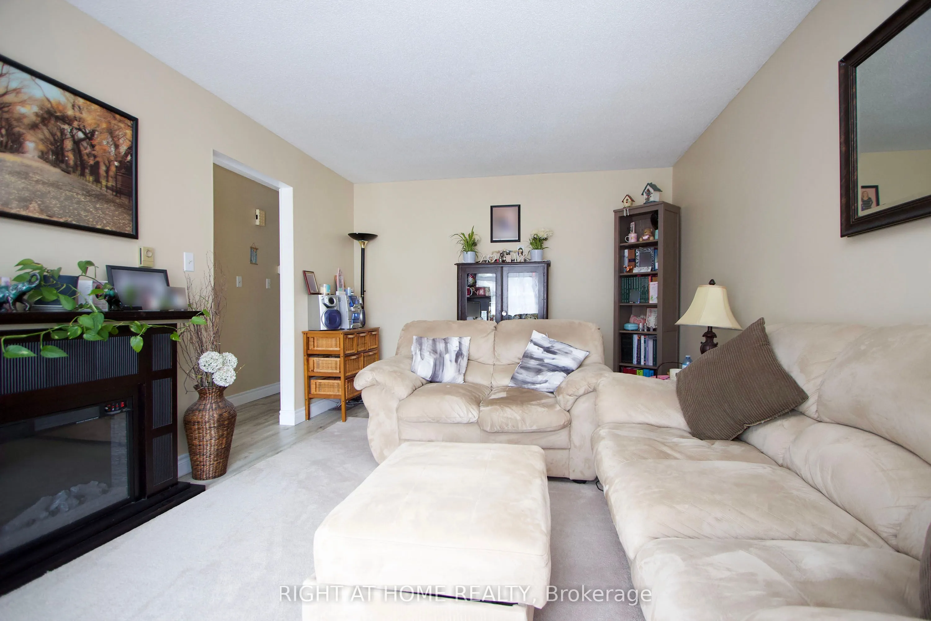 344 Kensington Crescent