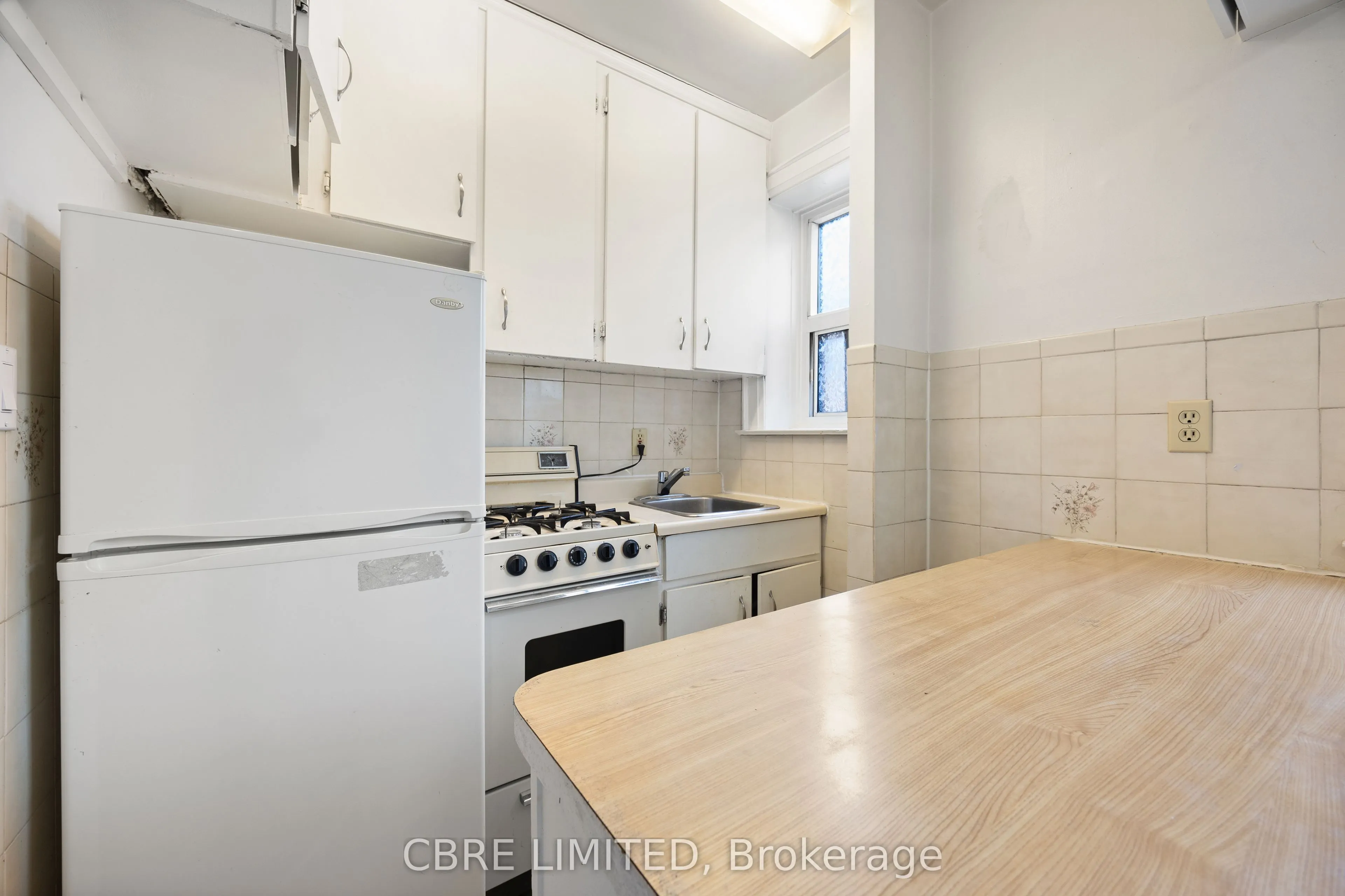 125 Kenilworth Avenue