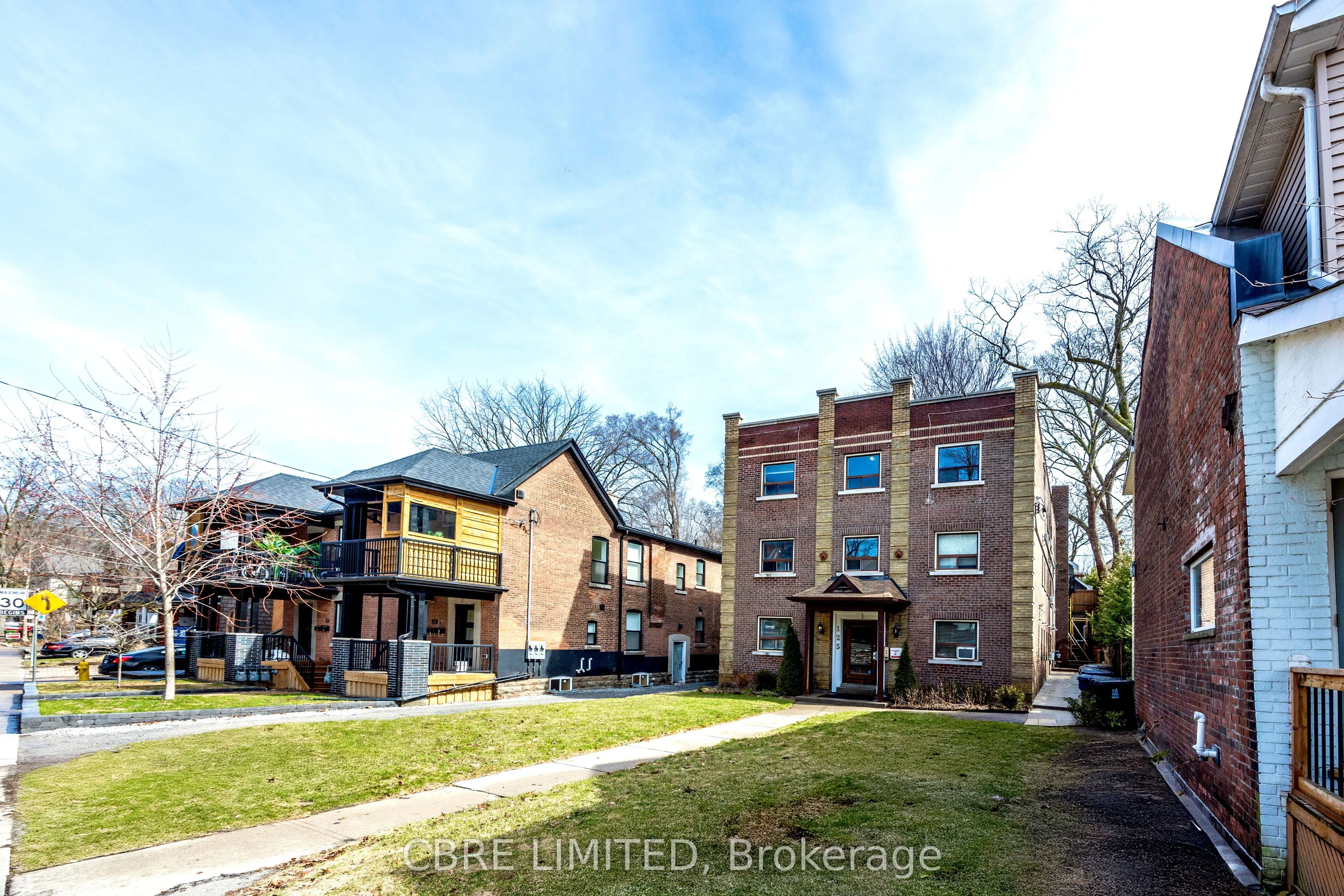 125 Kenilworth Avenue