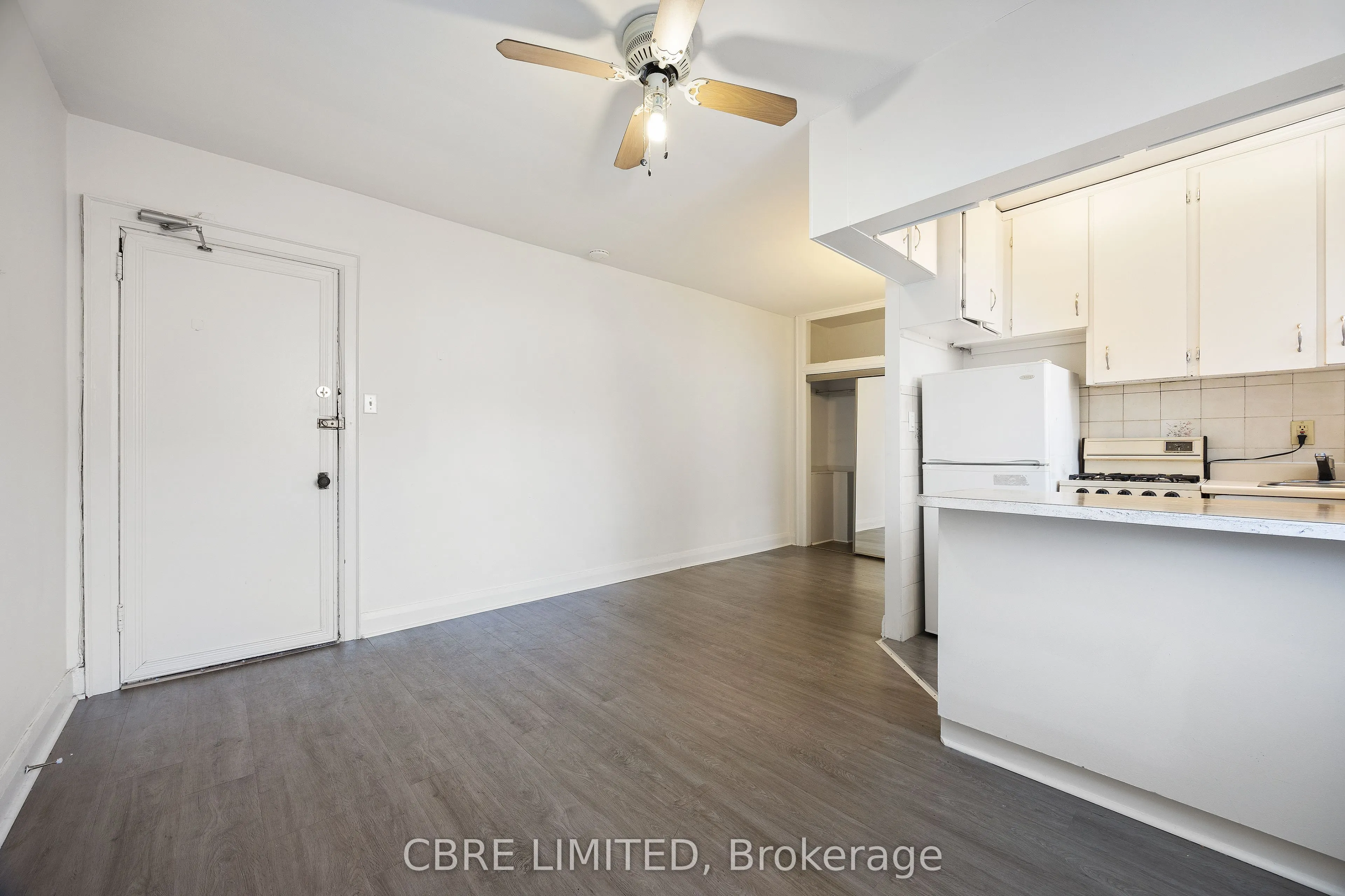125 Kenilworth Avenue