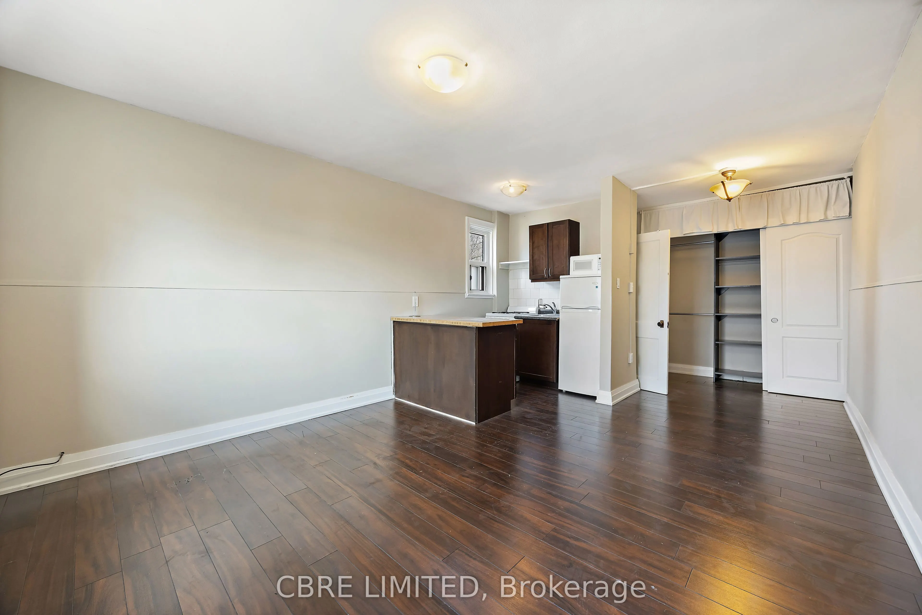 125 Kenilworth Avenue
