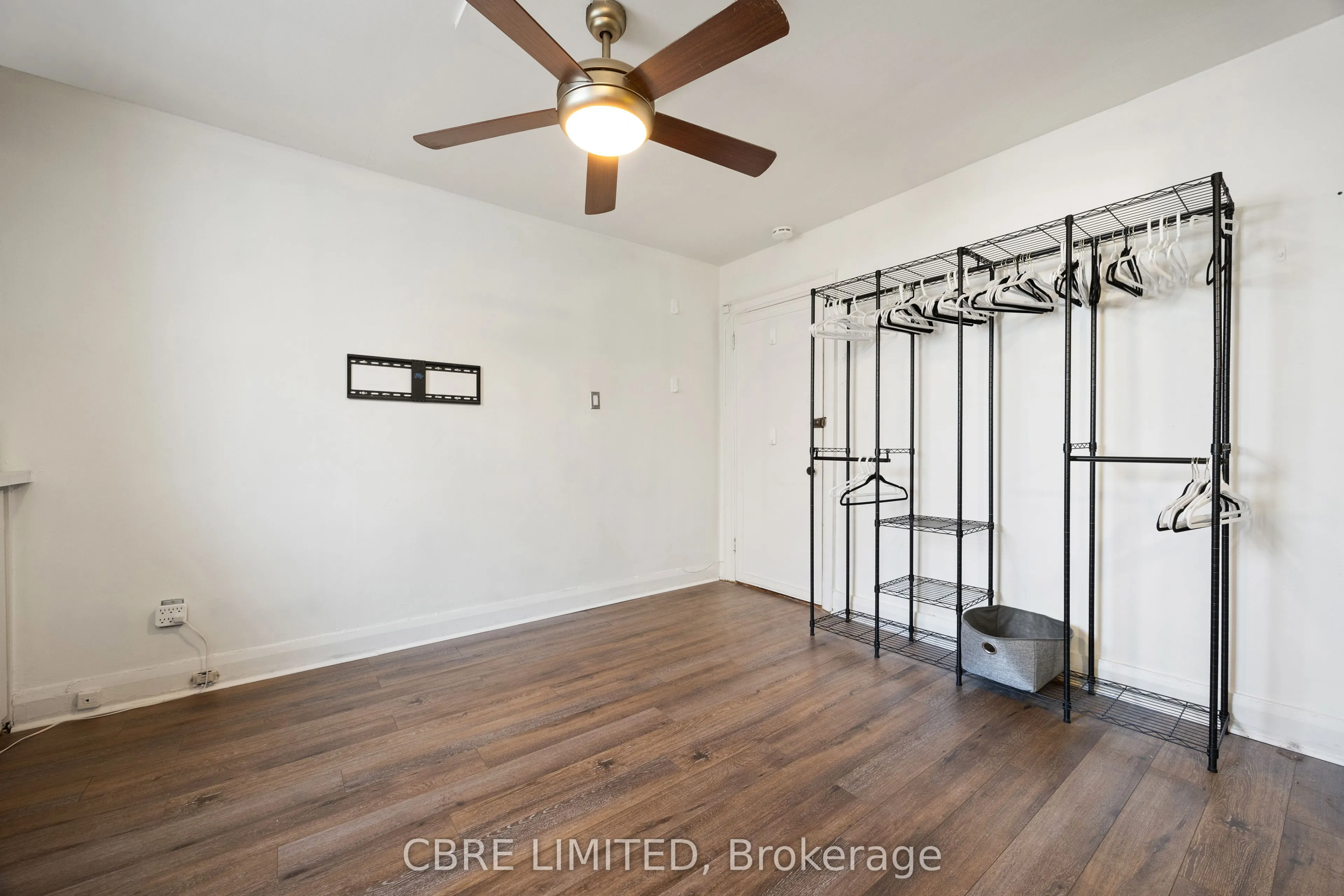 125 Kenilworth Avenue