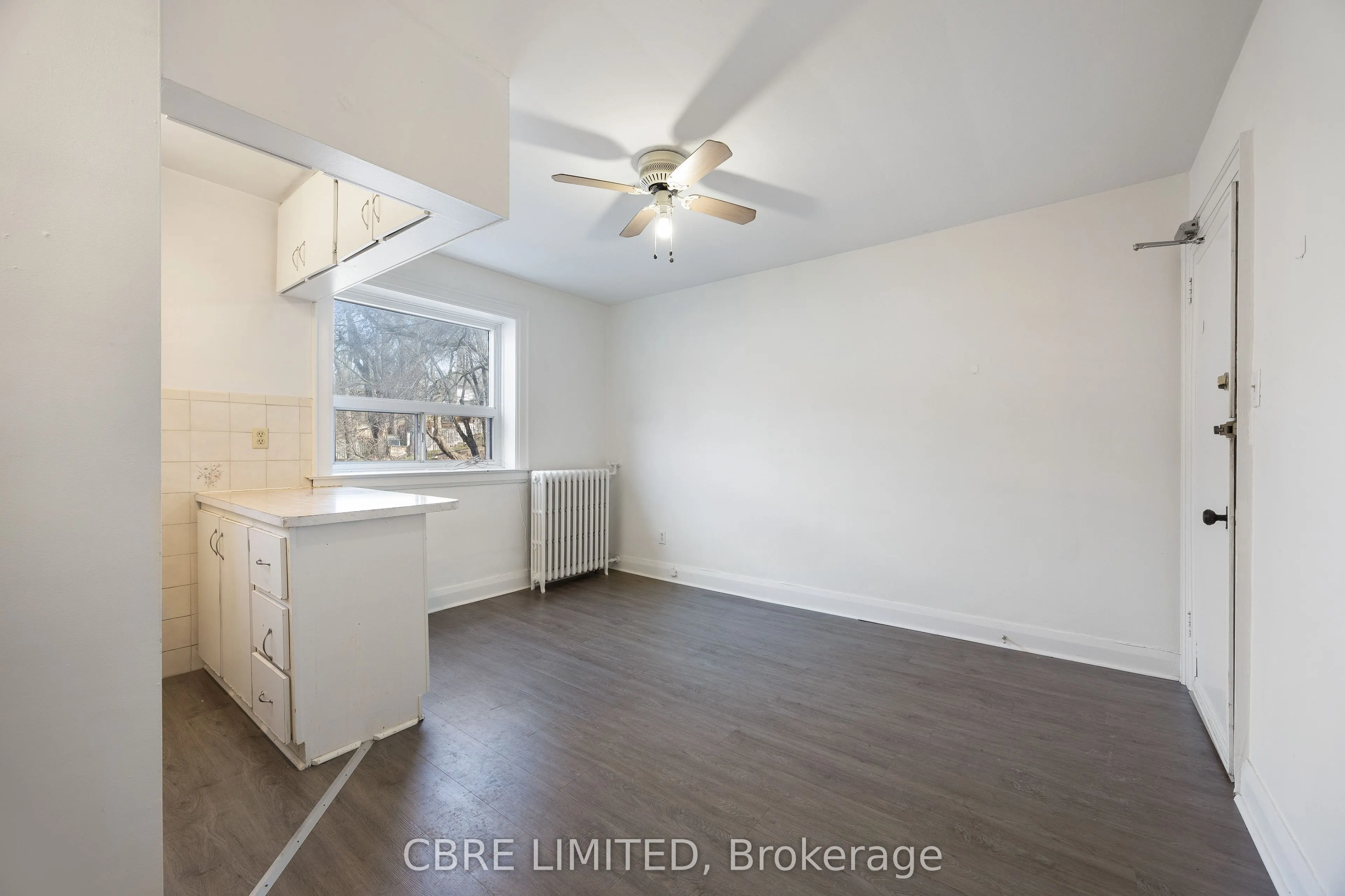 125 Kenilworth Avenue