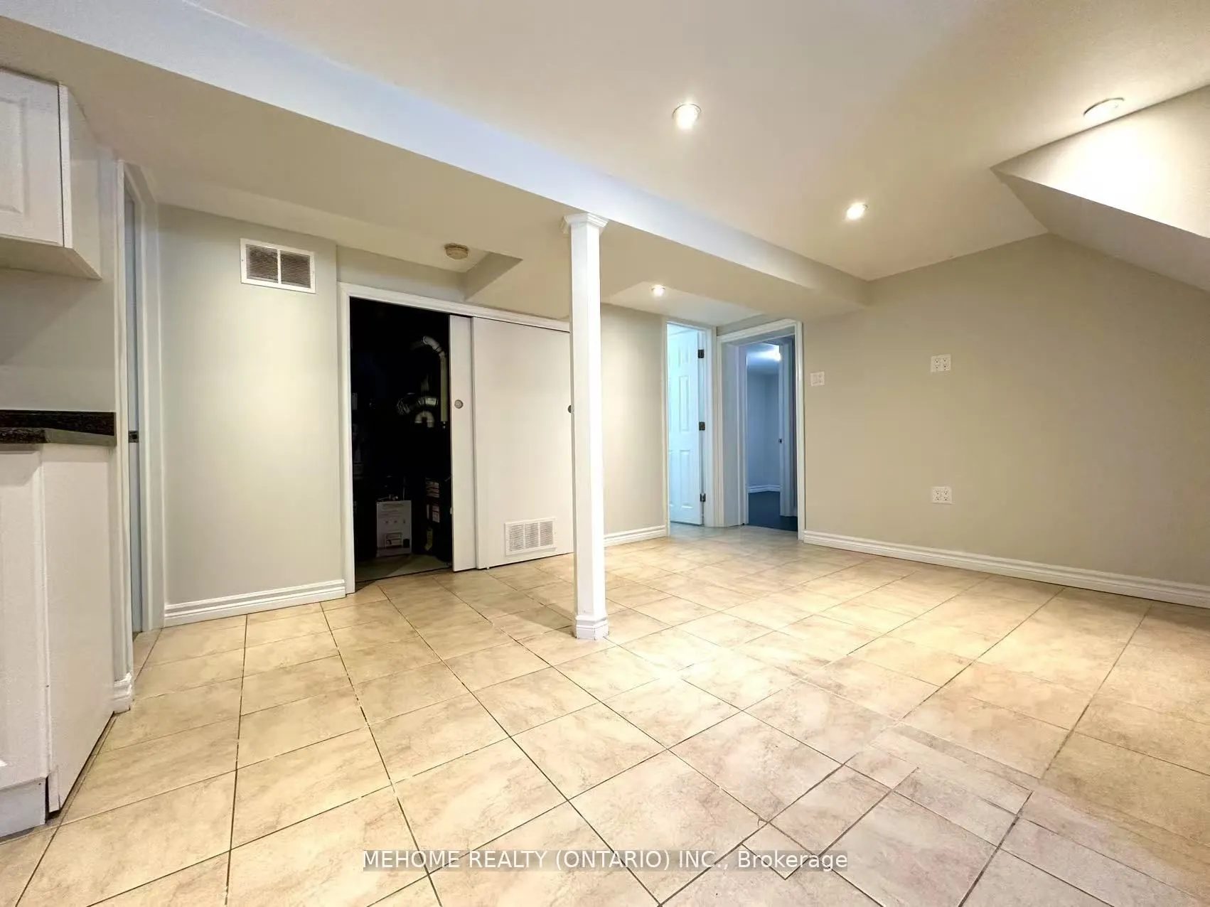 65 Miramar Crescent, #BASEMENT