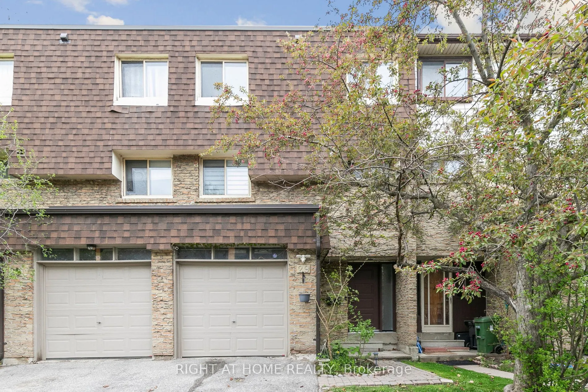15 Huntingwood Drive, #29