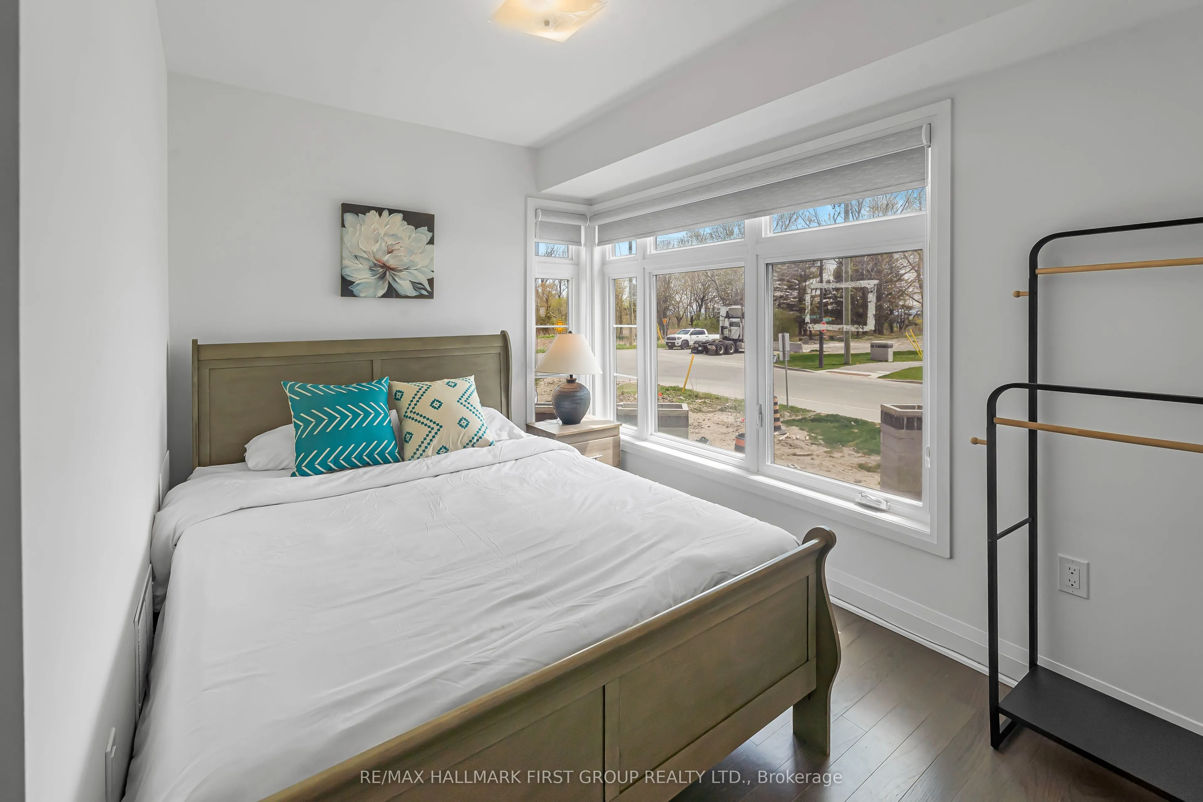 835 Port Darlington Road