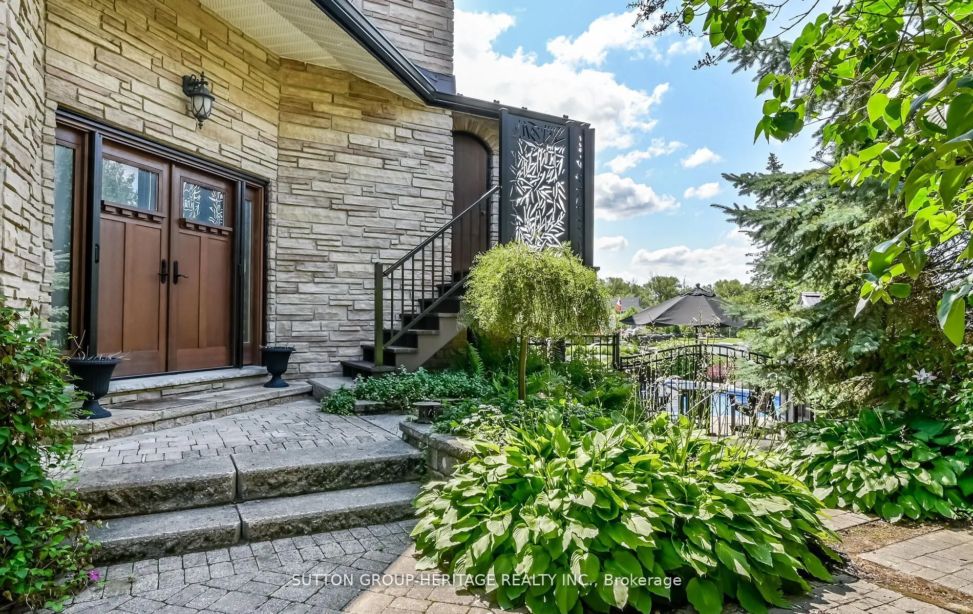 285 Stephenson Point Road