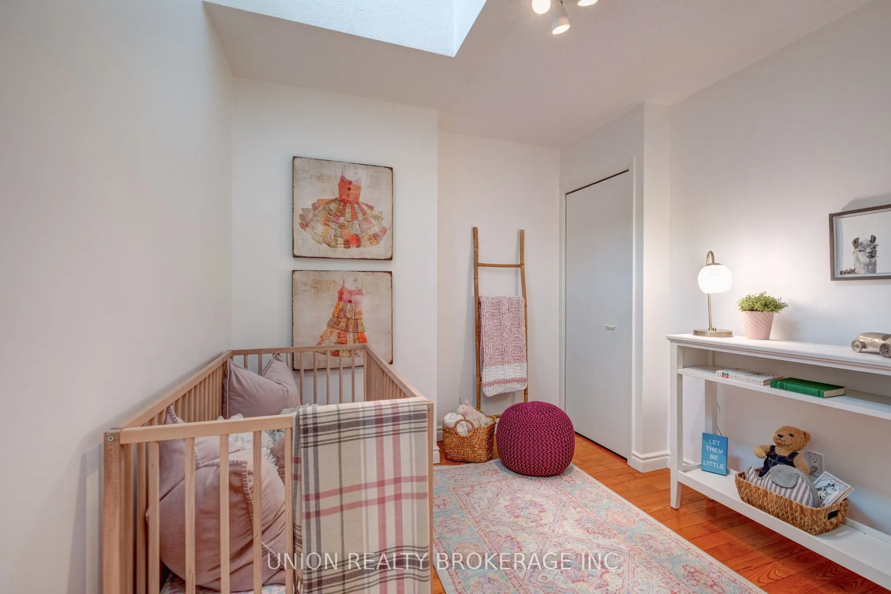 90 Kippendavie Avenue, #9