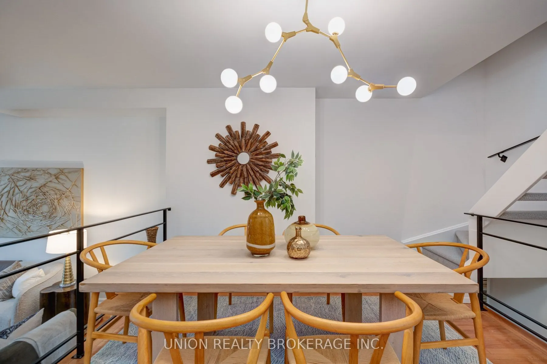 90 Kippendavie Avenue, #9