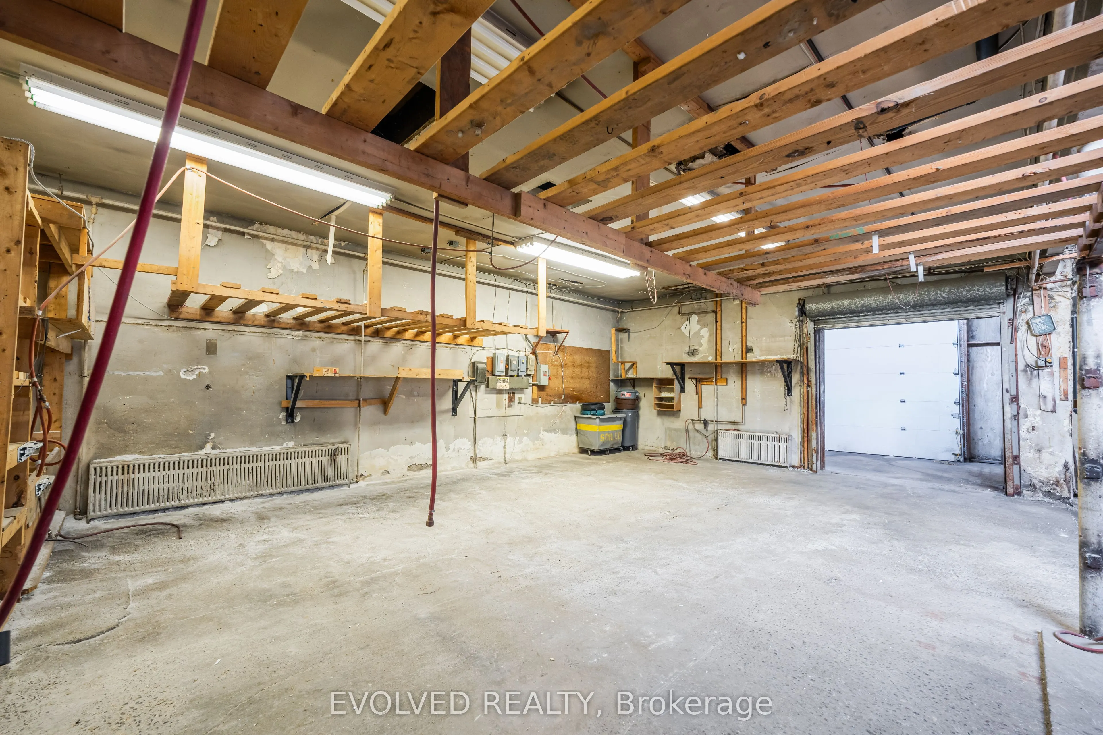 1286 Queen Street E