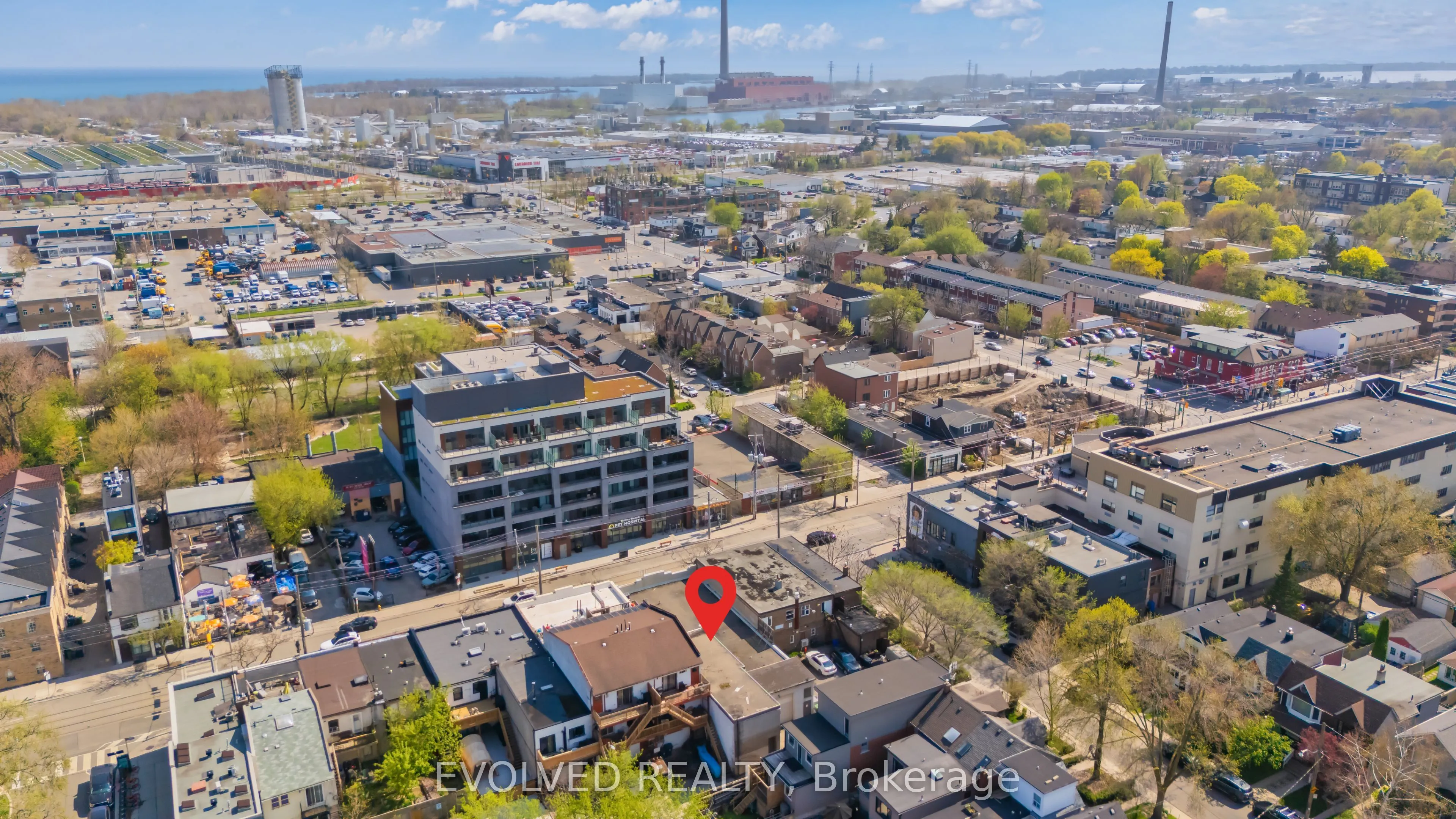 1286 Queen Street E