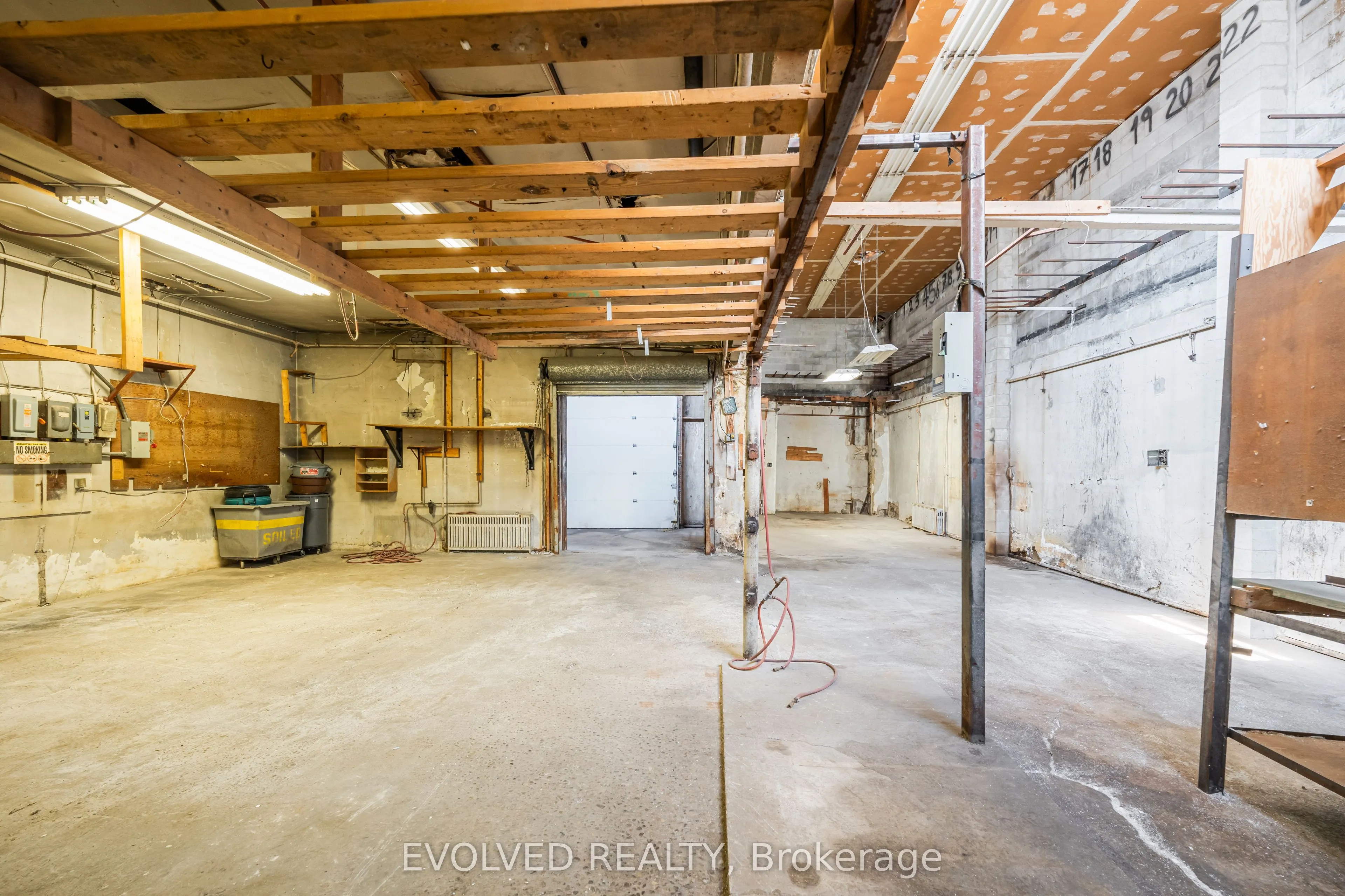 1286 Queen Street E
