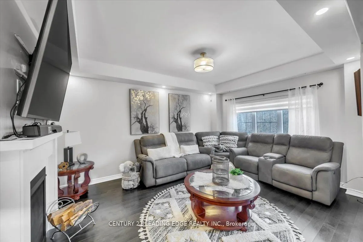47 Crombie Street