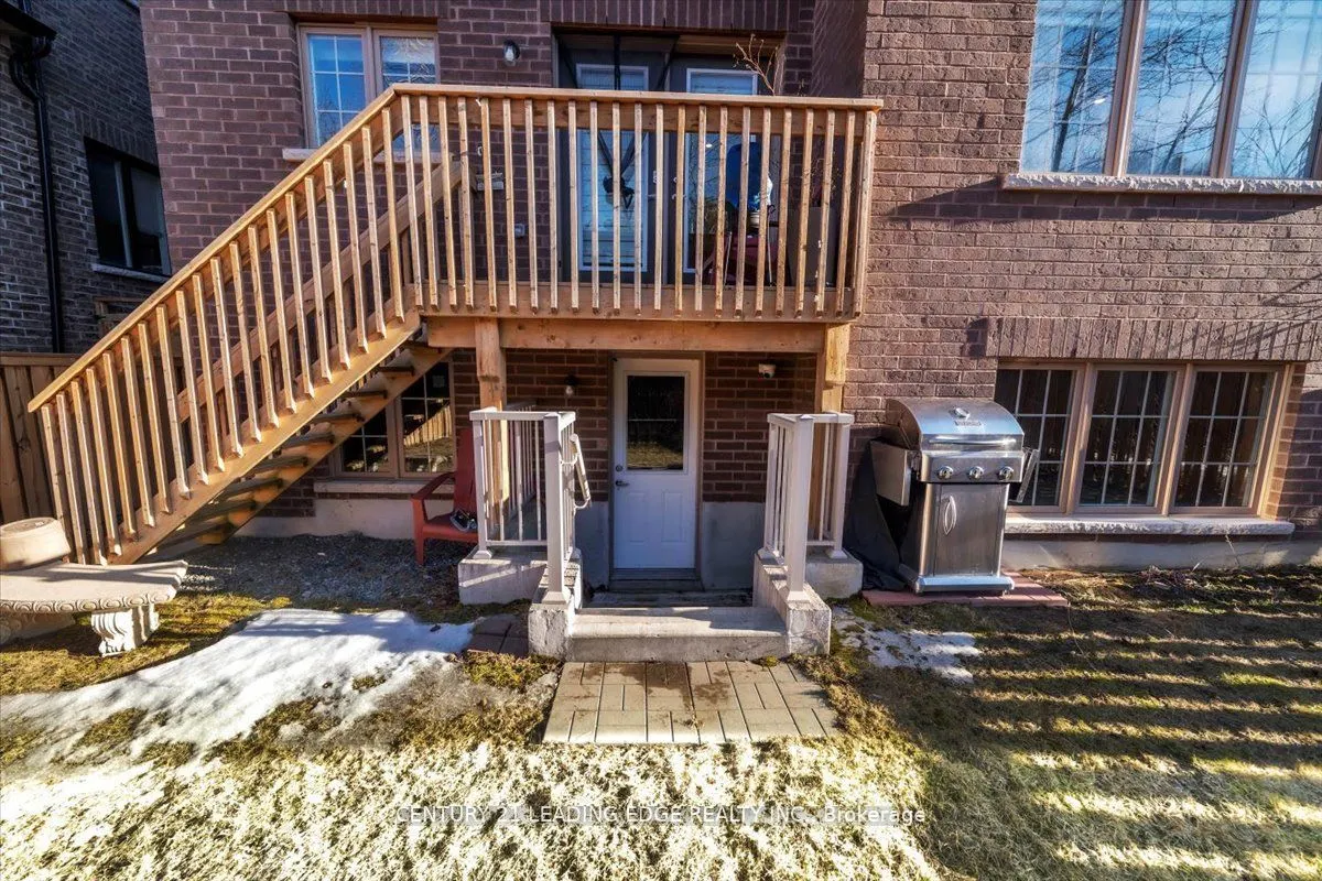 47 Crombie Street