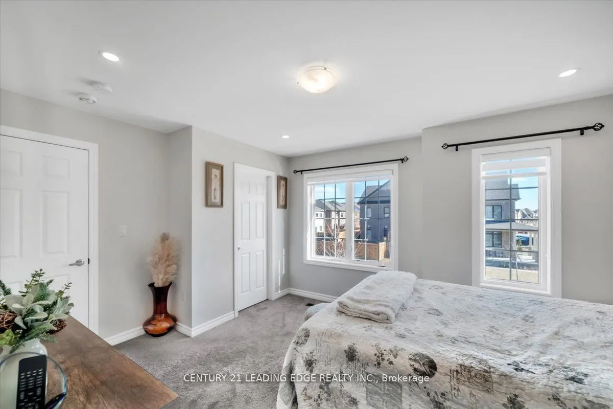 47 Crombie Street