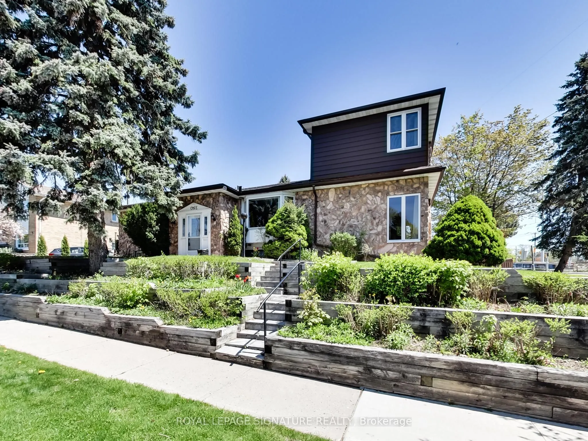 1 Kencliff Crescent