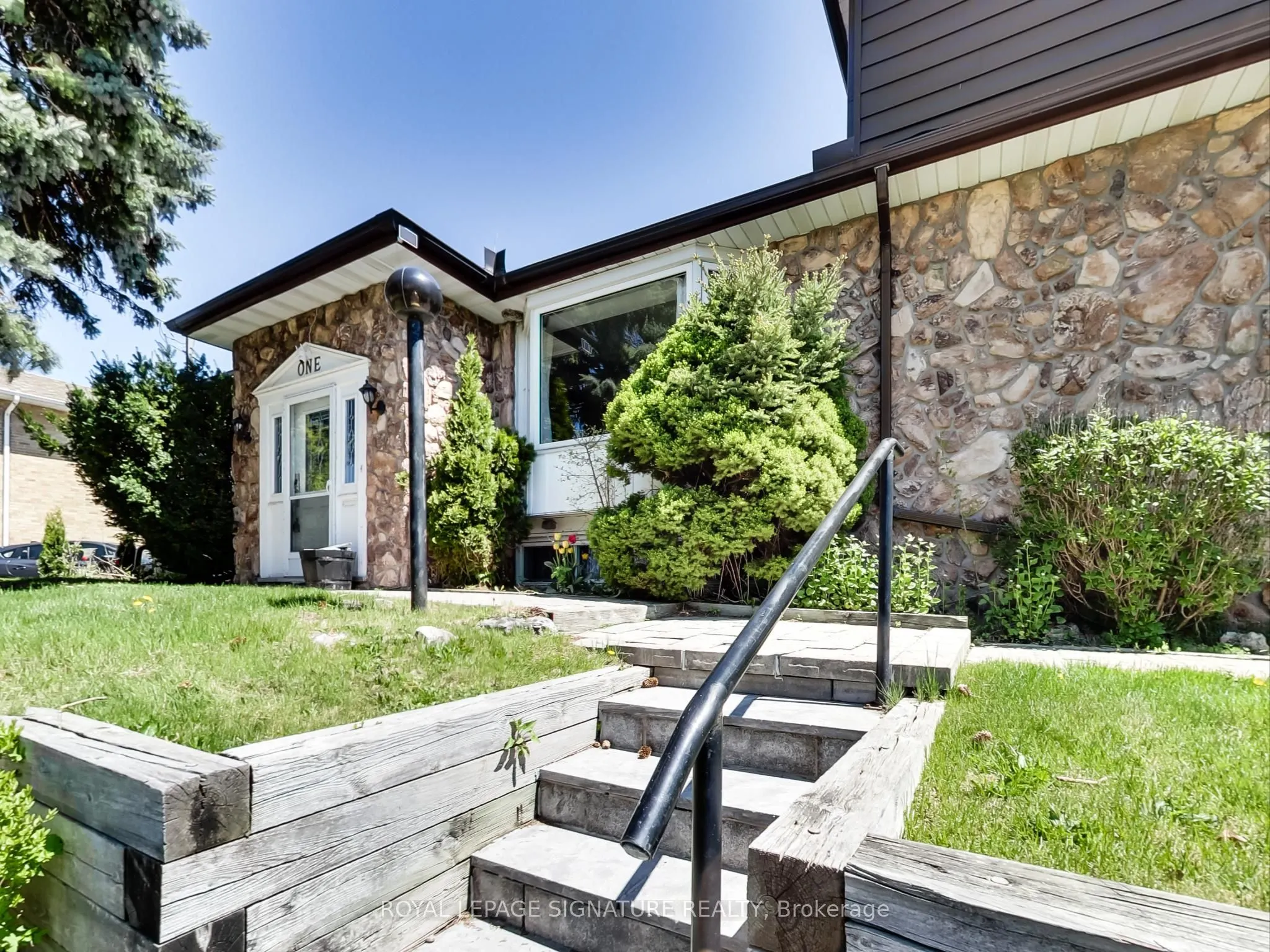 1 Kencliff Crescent