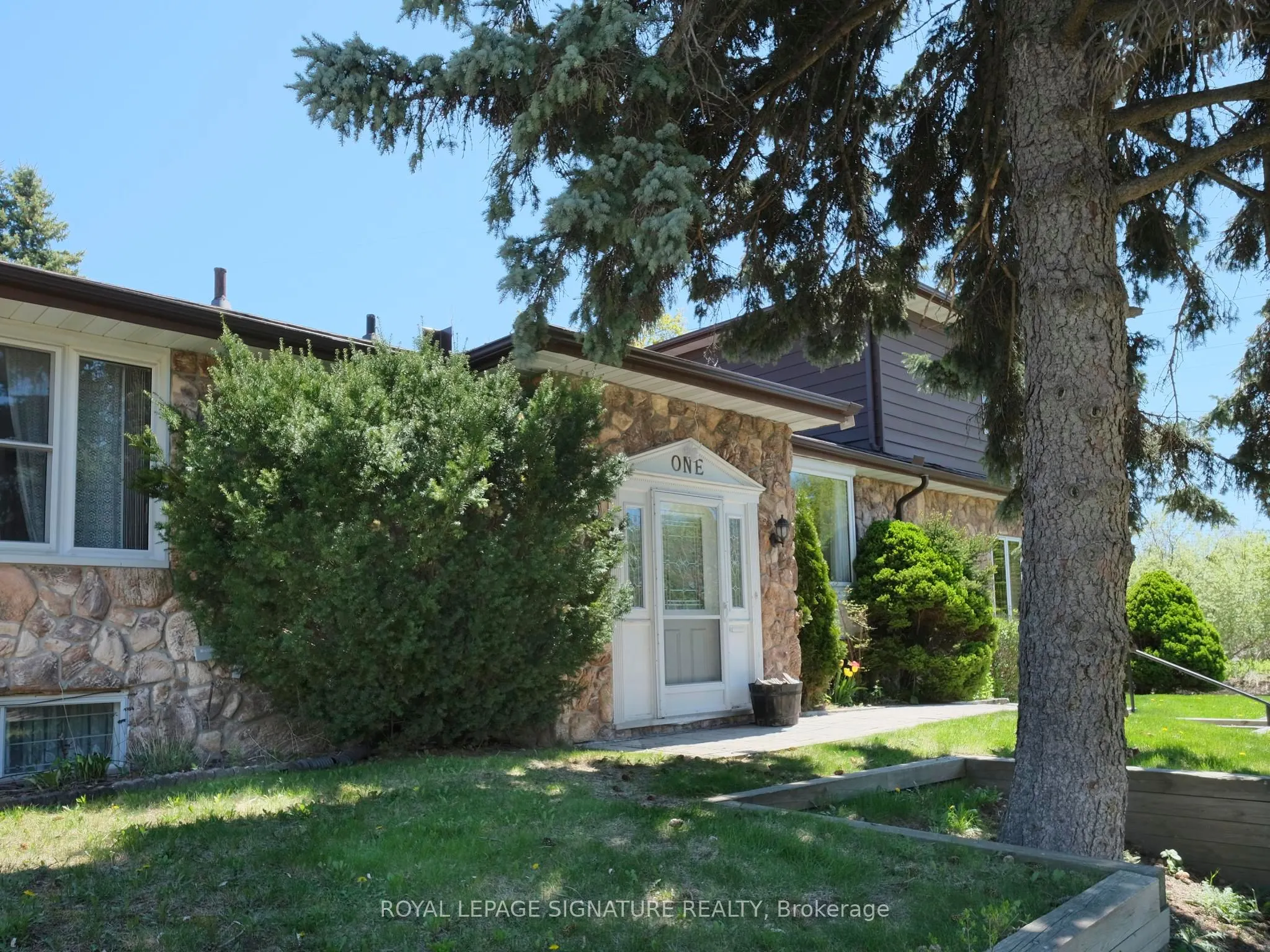 1 Kencliff Crescent