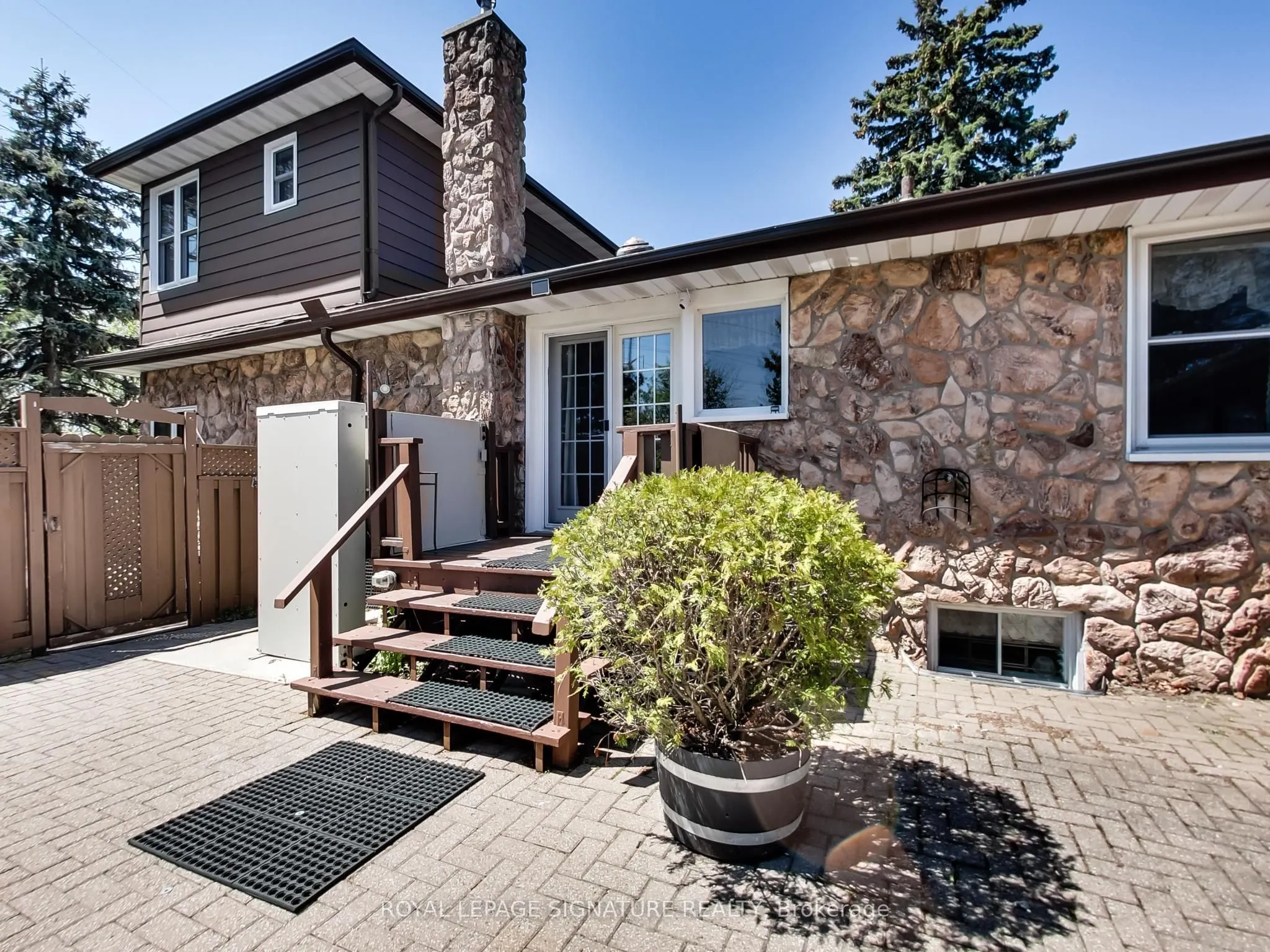1 Kencliff Crescent