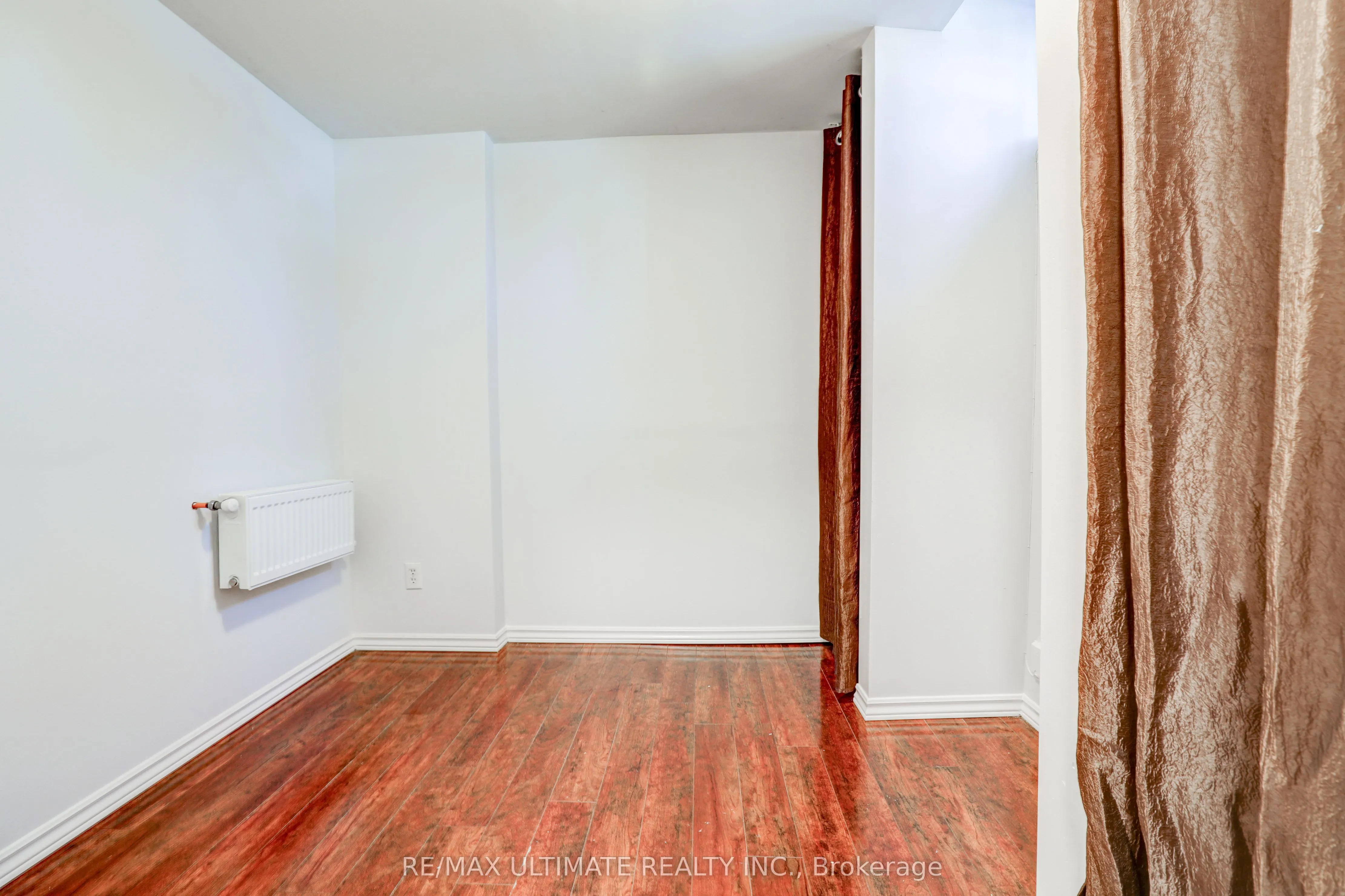 563 O'connor Drive, #Bsmt Unit