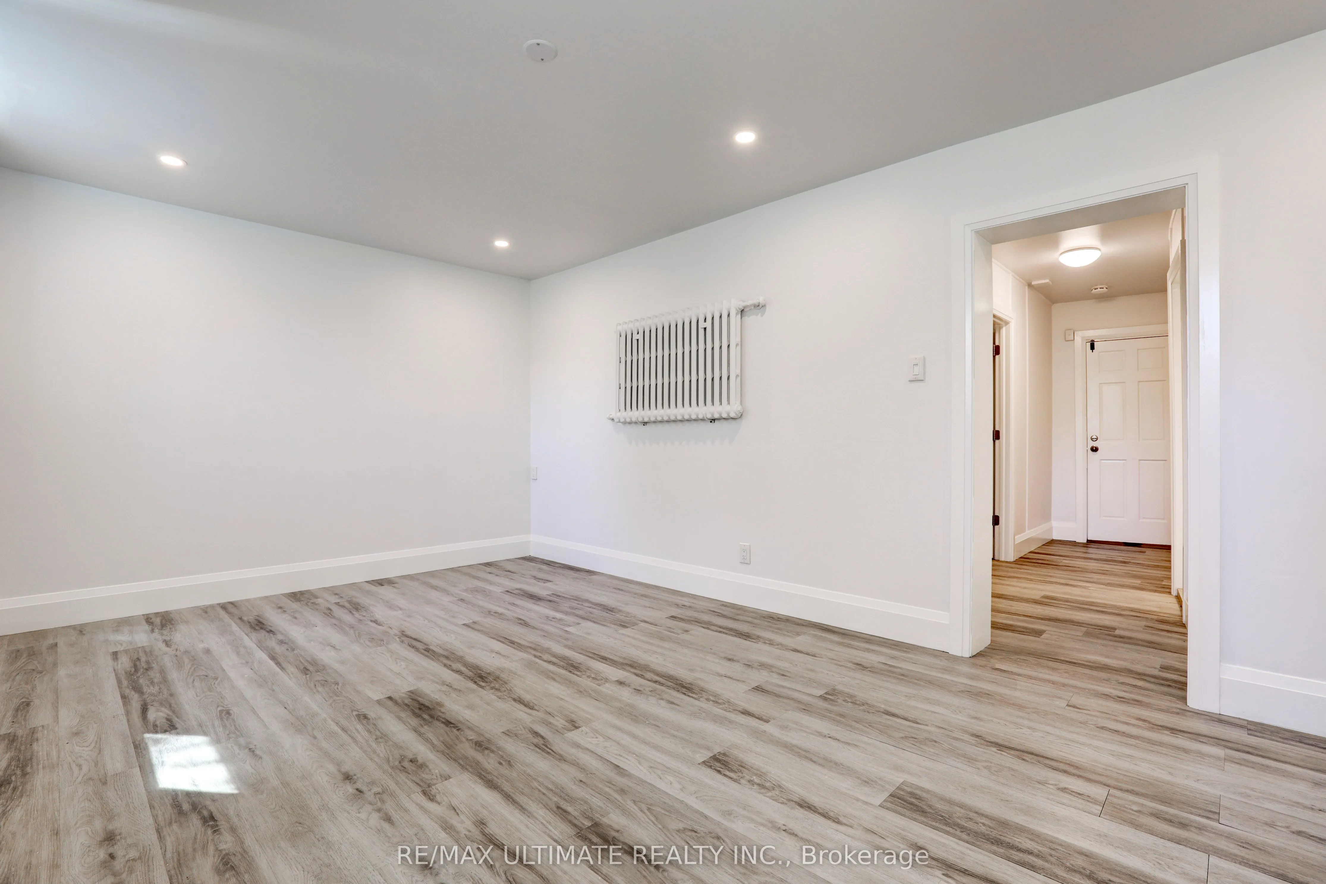 563 O'connor Drive, #Bsmt Unit