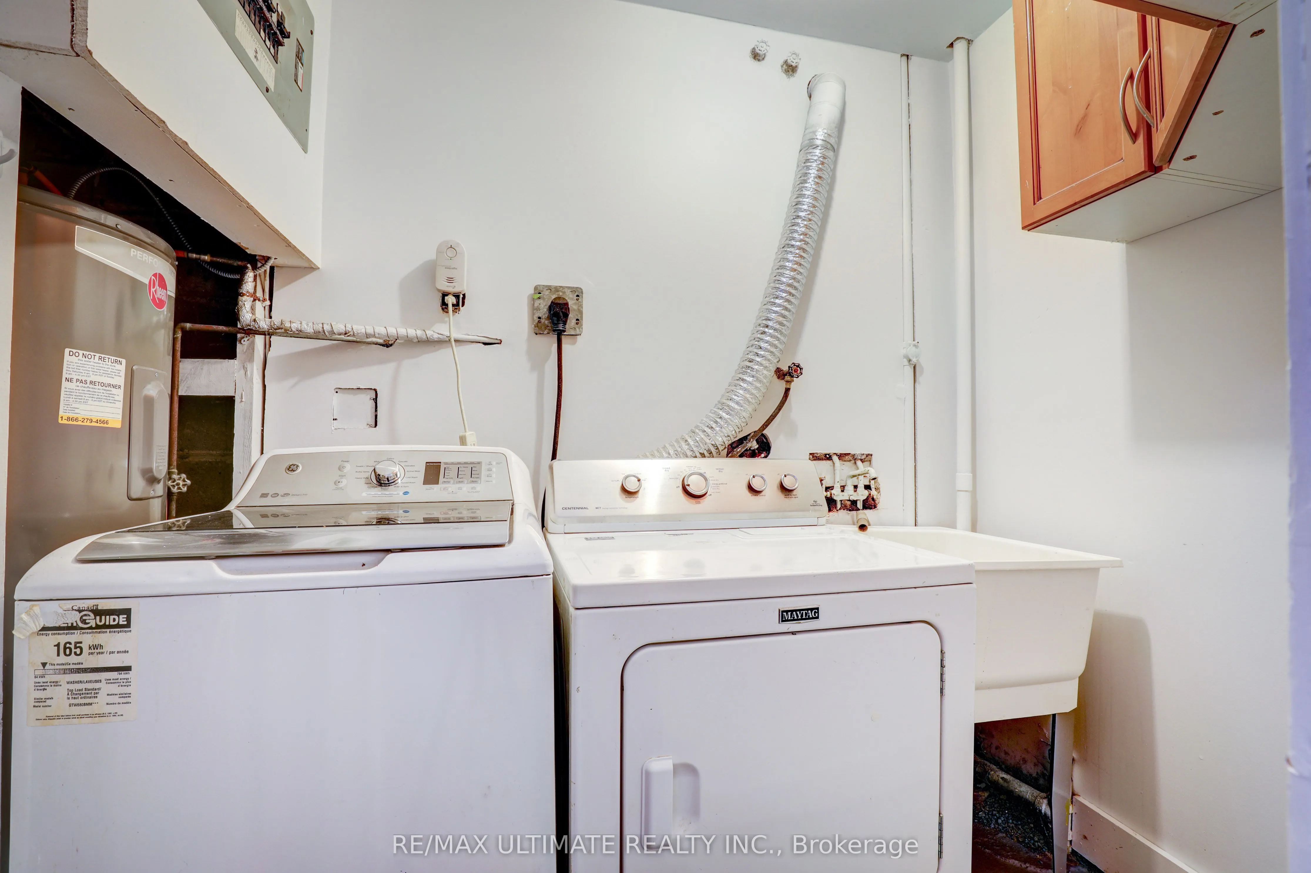 563 O'connor Drive, #Bsmt Unit