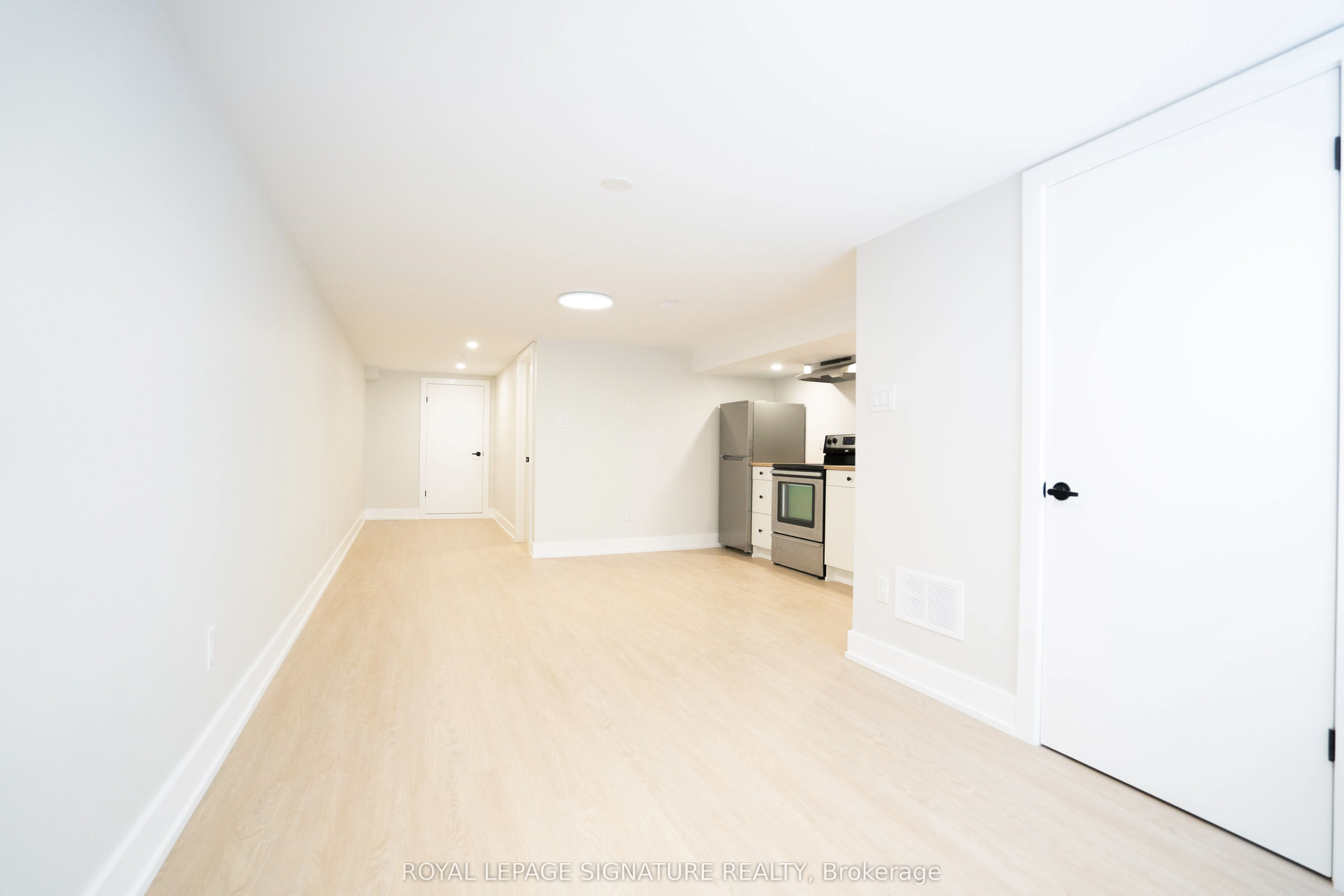 393 Milverton Boulevard, #Lower