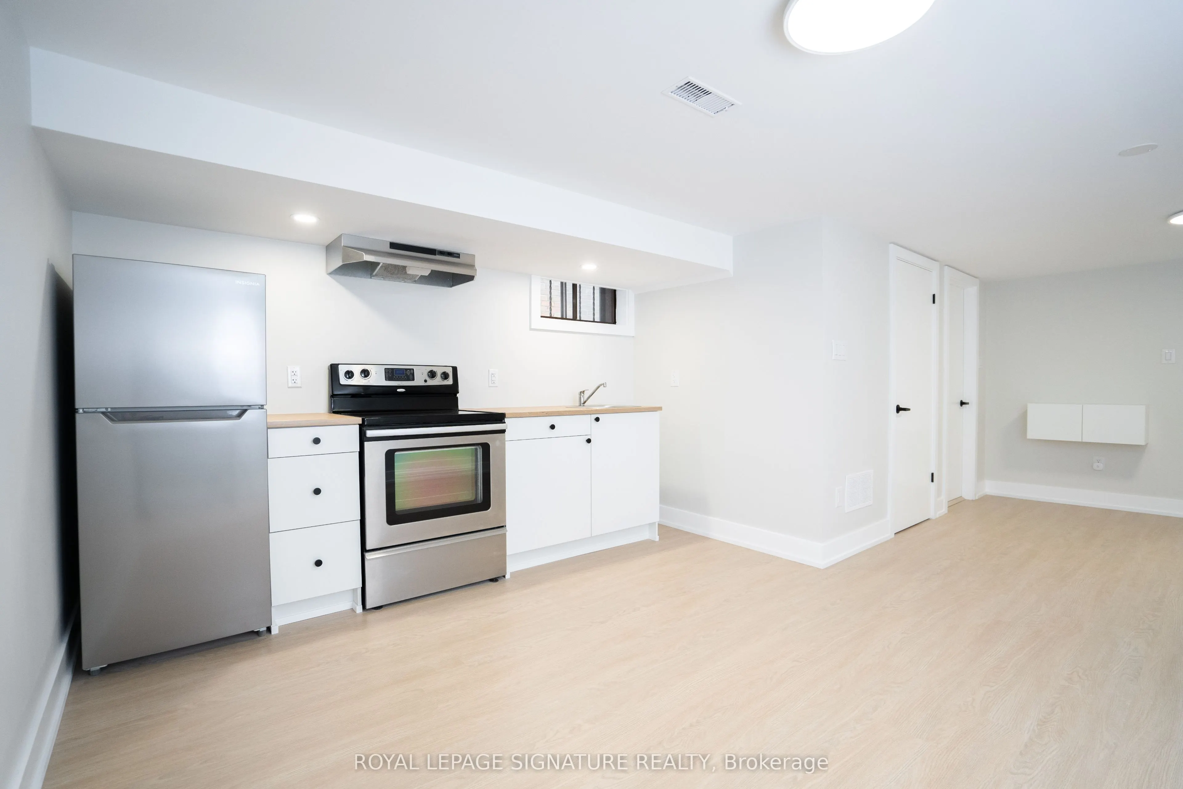 393 Milverton Boulevard, #Lower