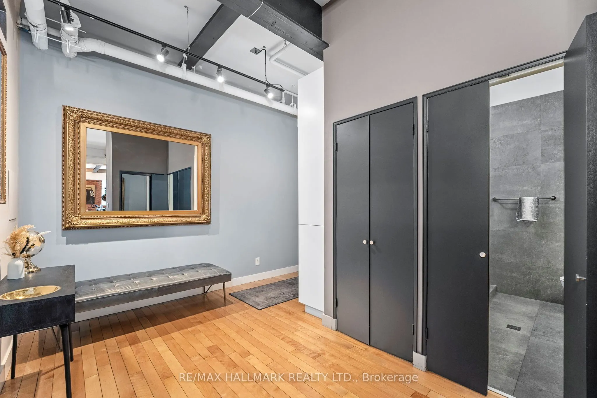 326 Carlaw Avenue, #215