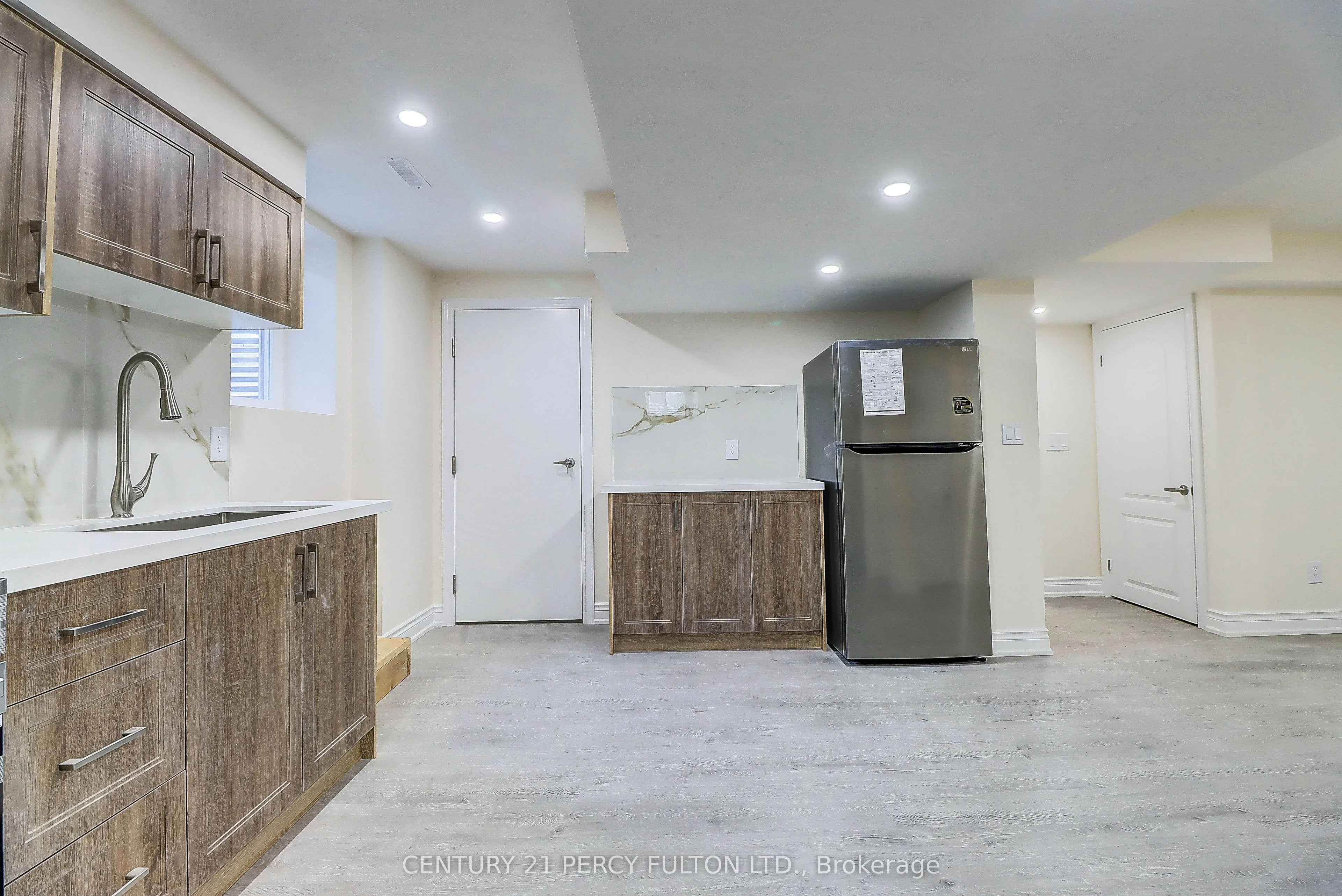 18 Rosswell Drive, #Bsmt