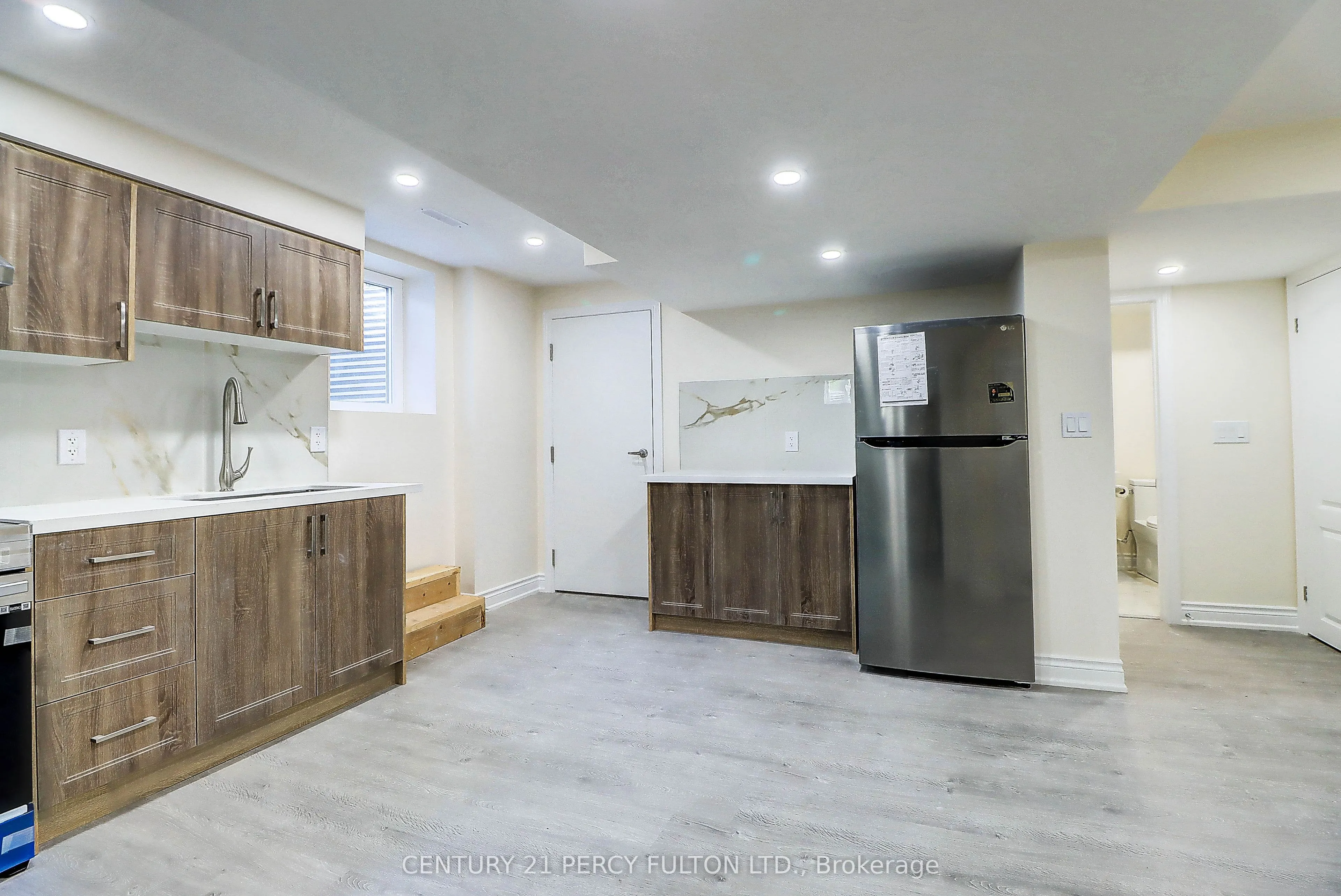 18 Rosswell Drive, #Bsmt
