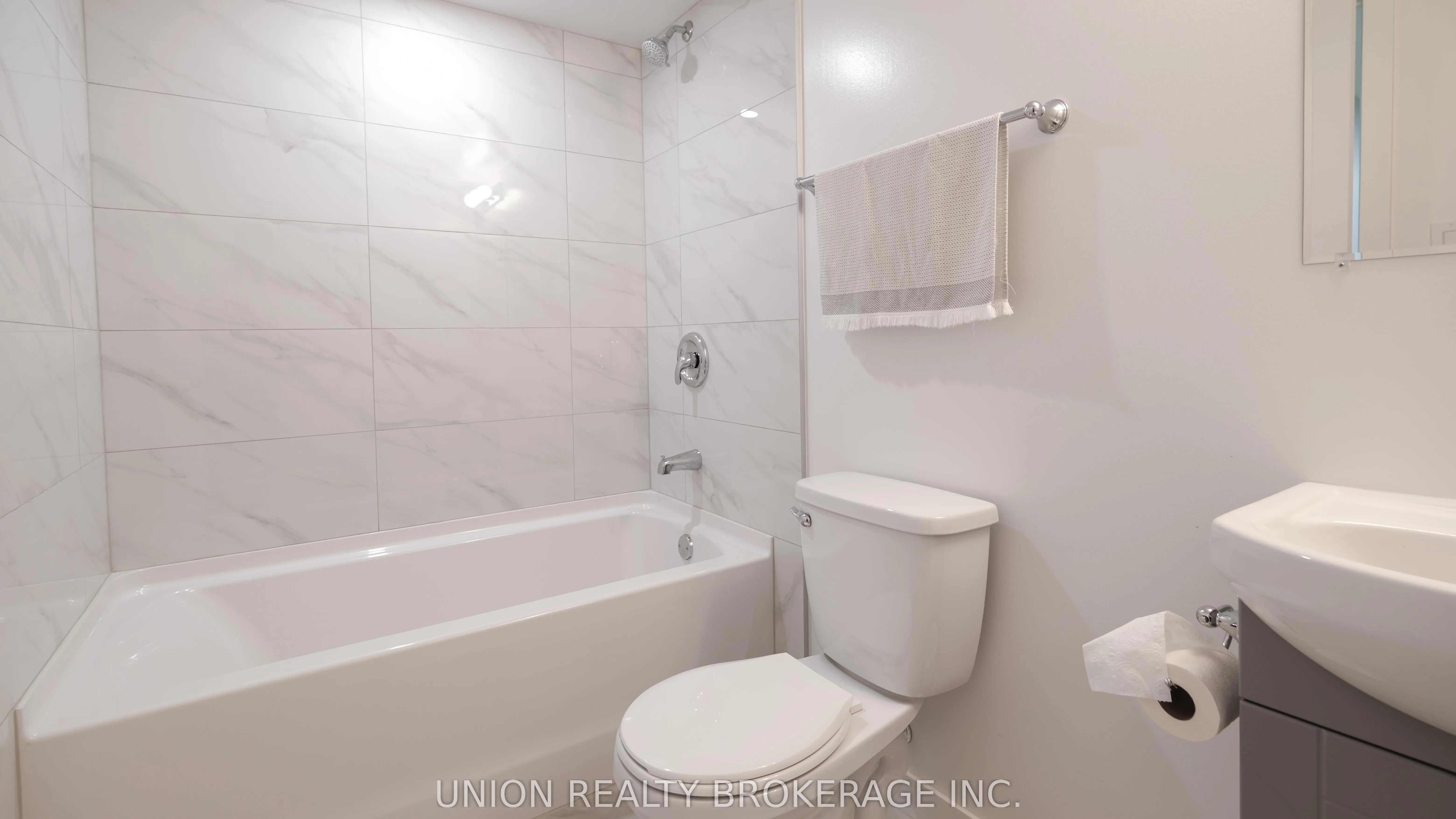 40 Winston Avenue, #Unit B