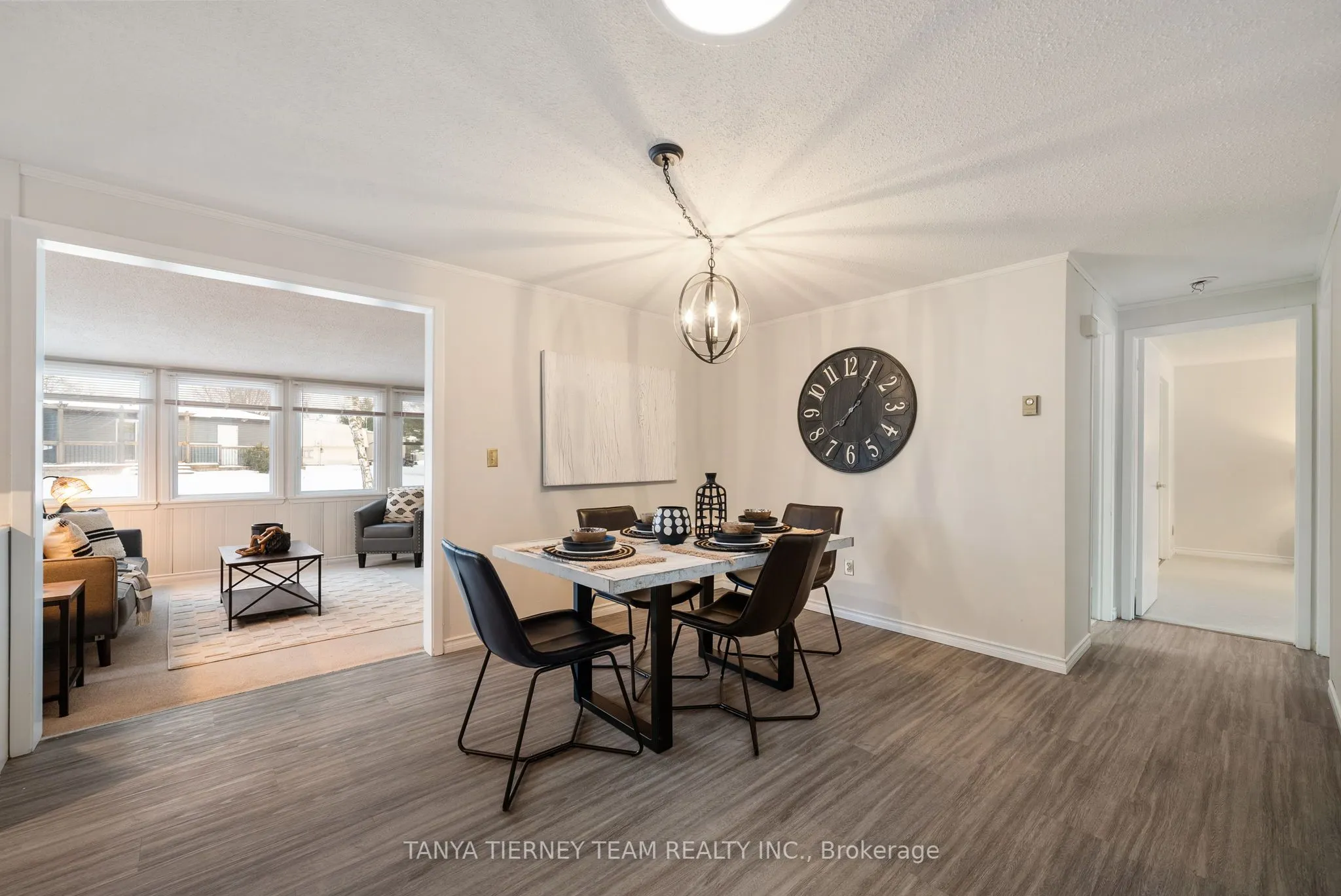 6 The Cove Road