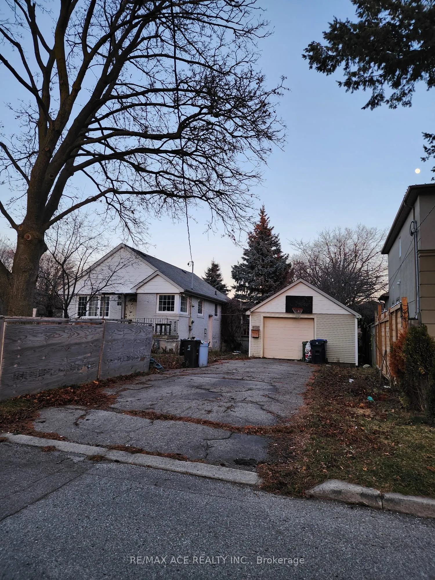51 Barkdene Hill