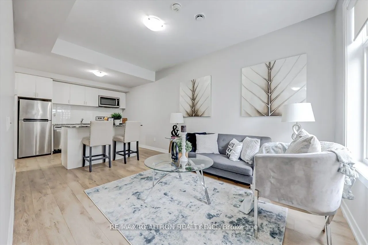 1760 Simcoe Street N, #74