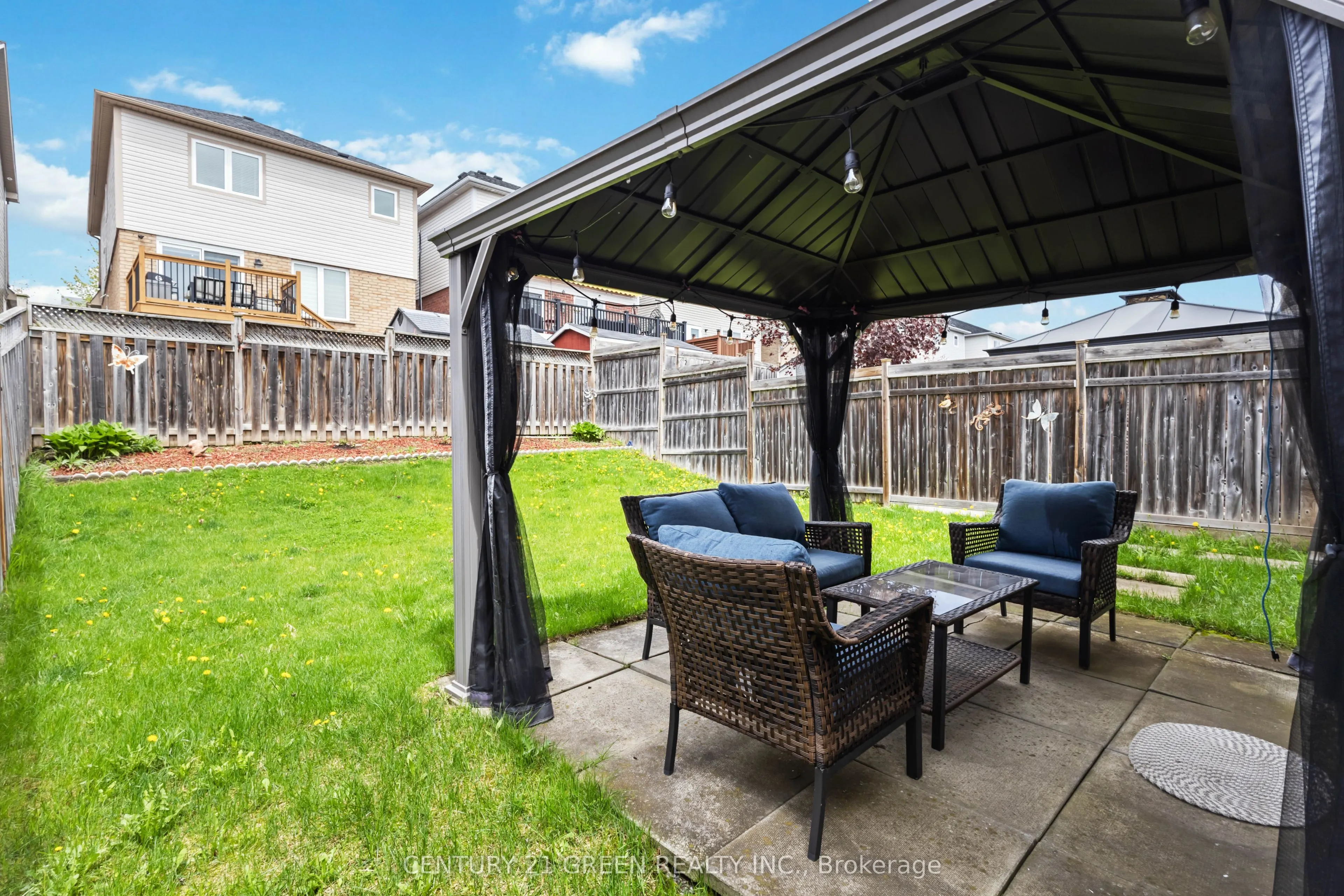 828 Taggart Crescent