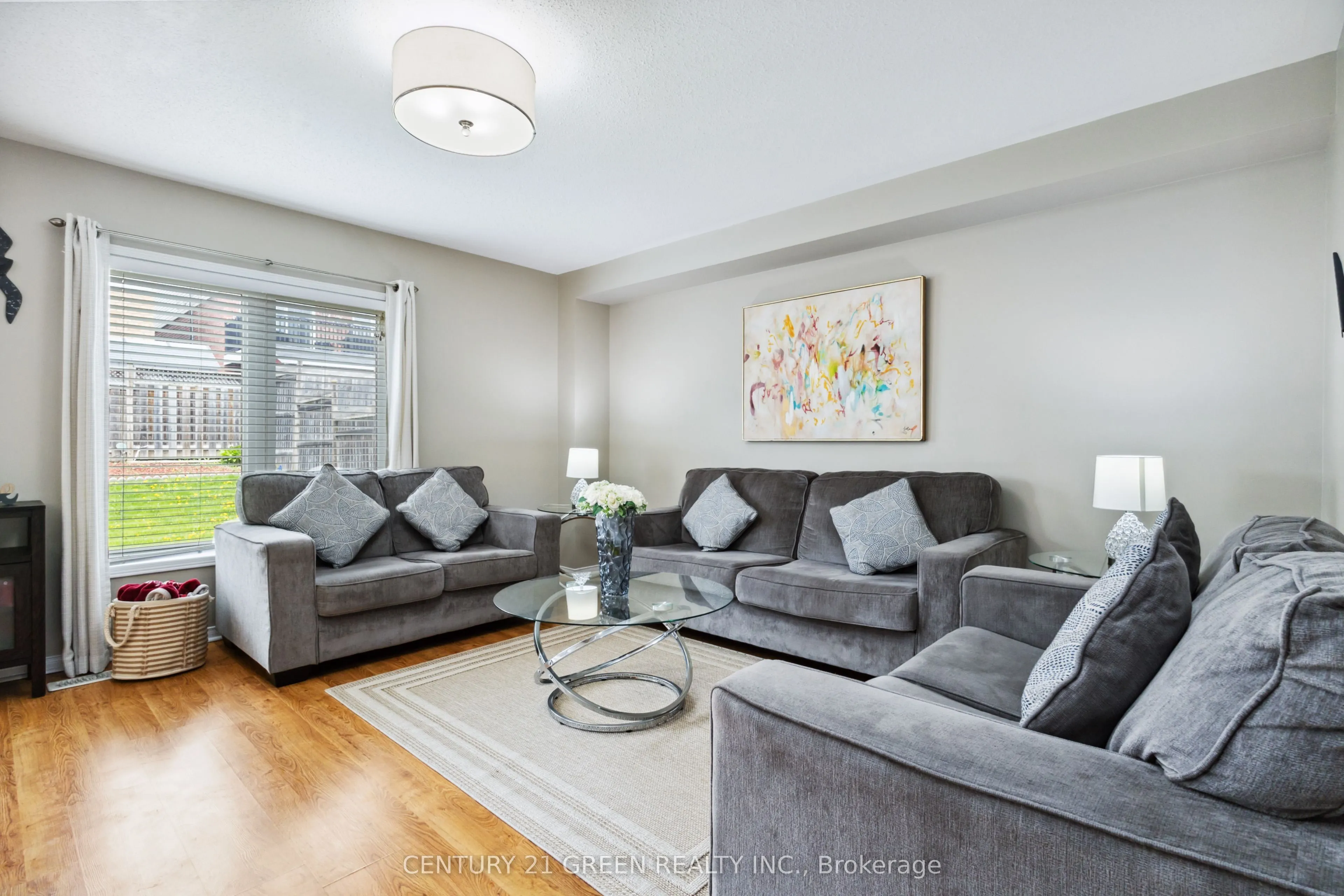 828 Taggart Crescent