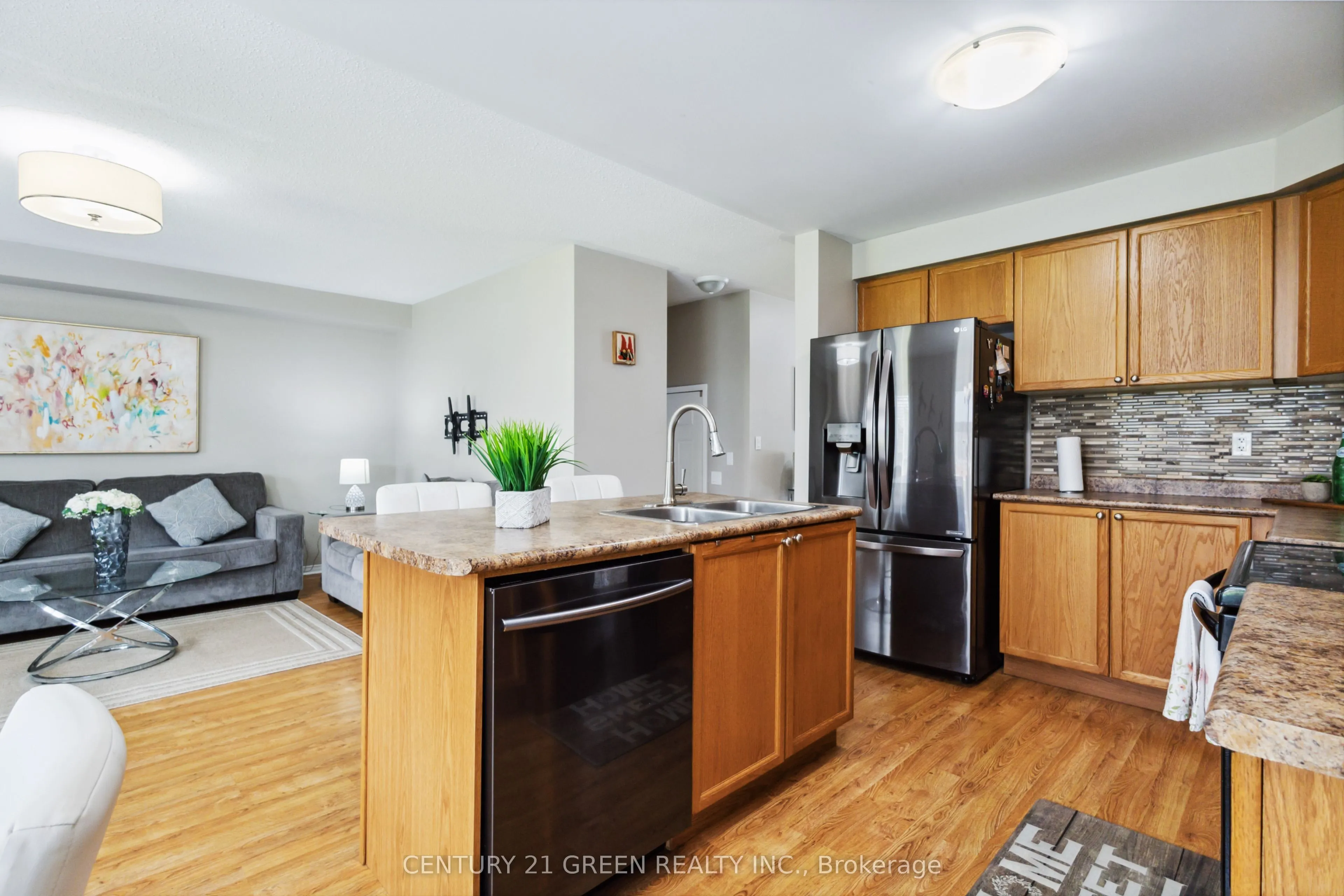 828 Taggart Crescent