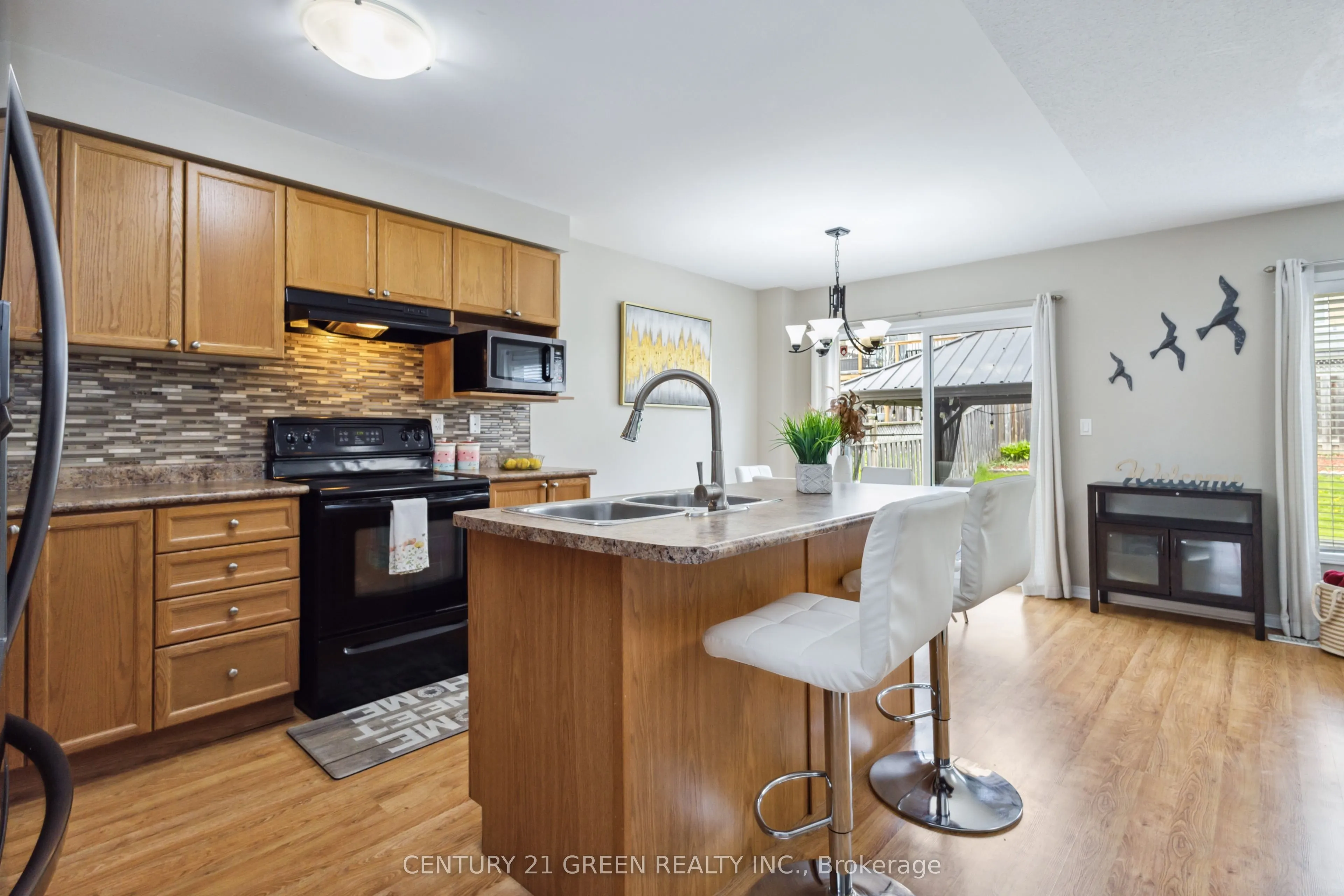 828 Taggart Crescent