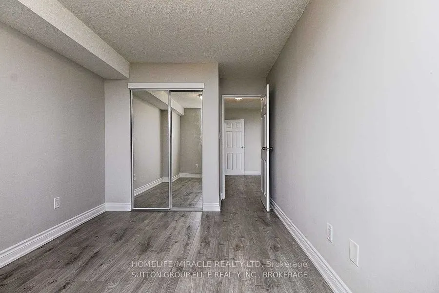 100 Wingarden Court, #1206