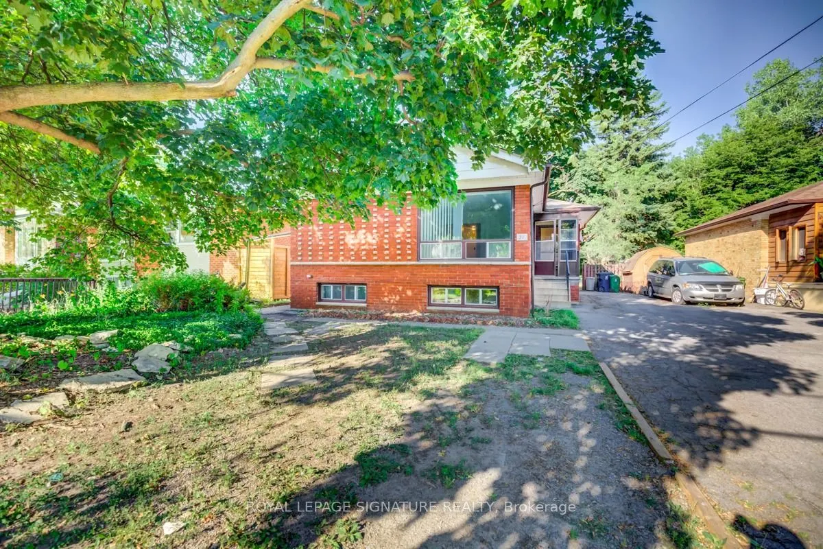 71 Wishing Well Drive, #Upper
