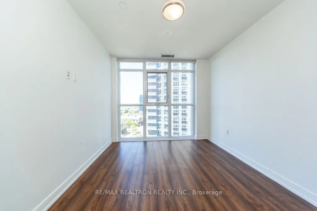 225 Village Green Square #1004