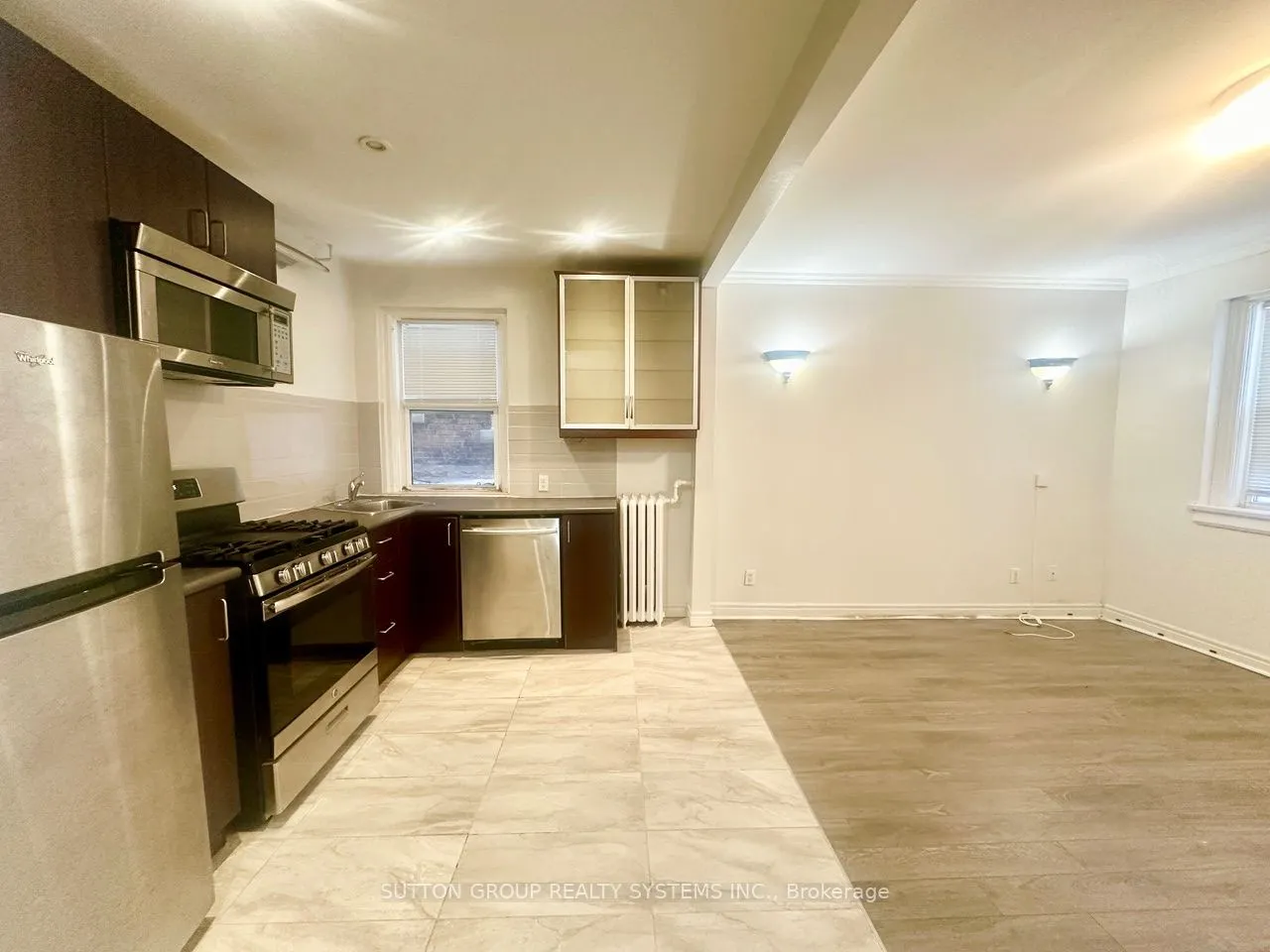 98 Leuty Avenue, #A4