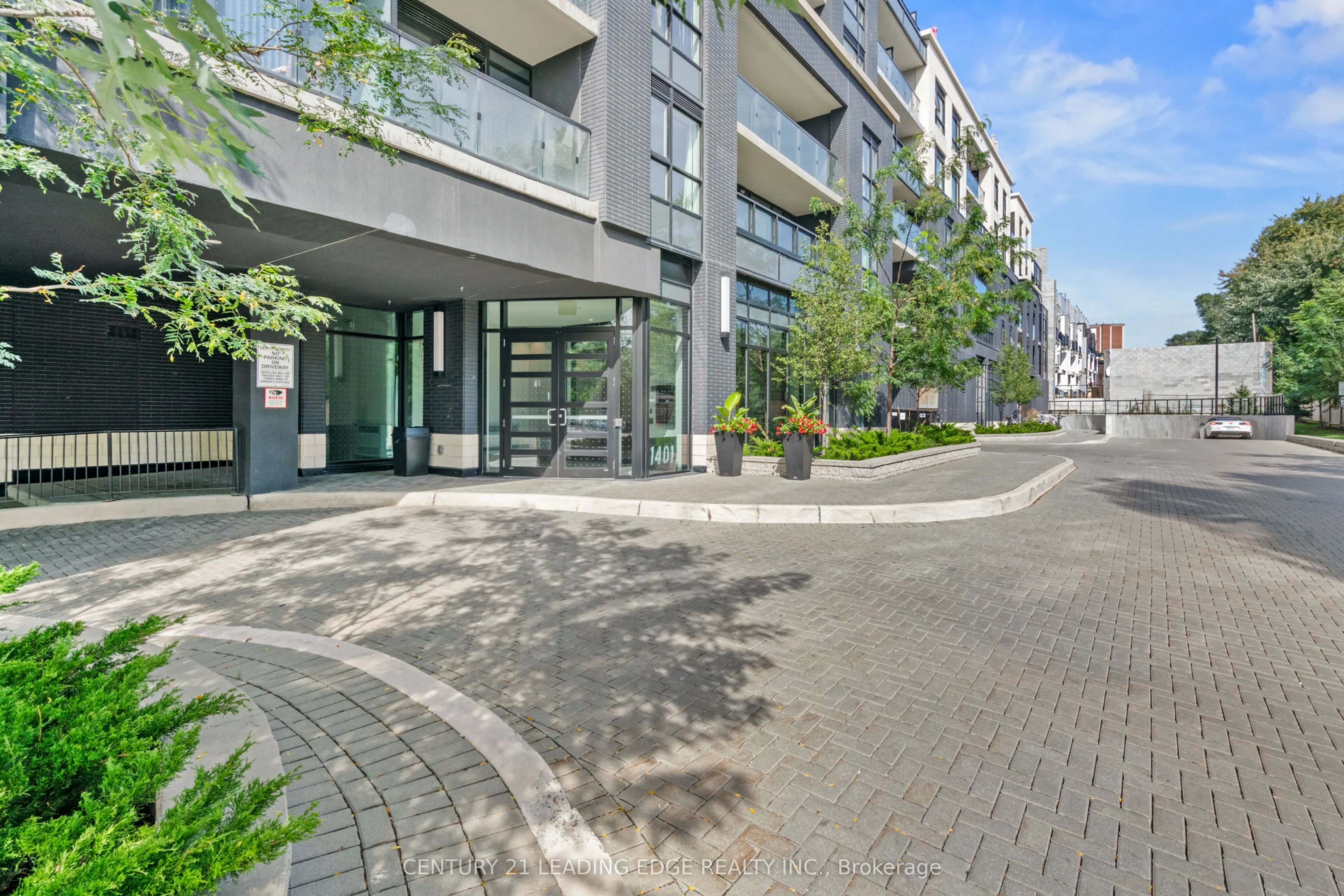 1401 O'Connor Drive, #207