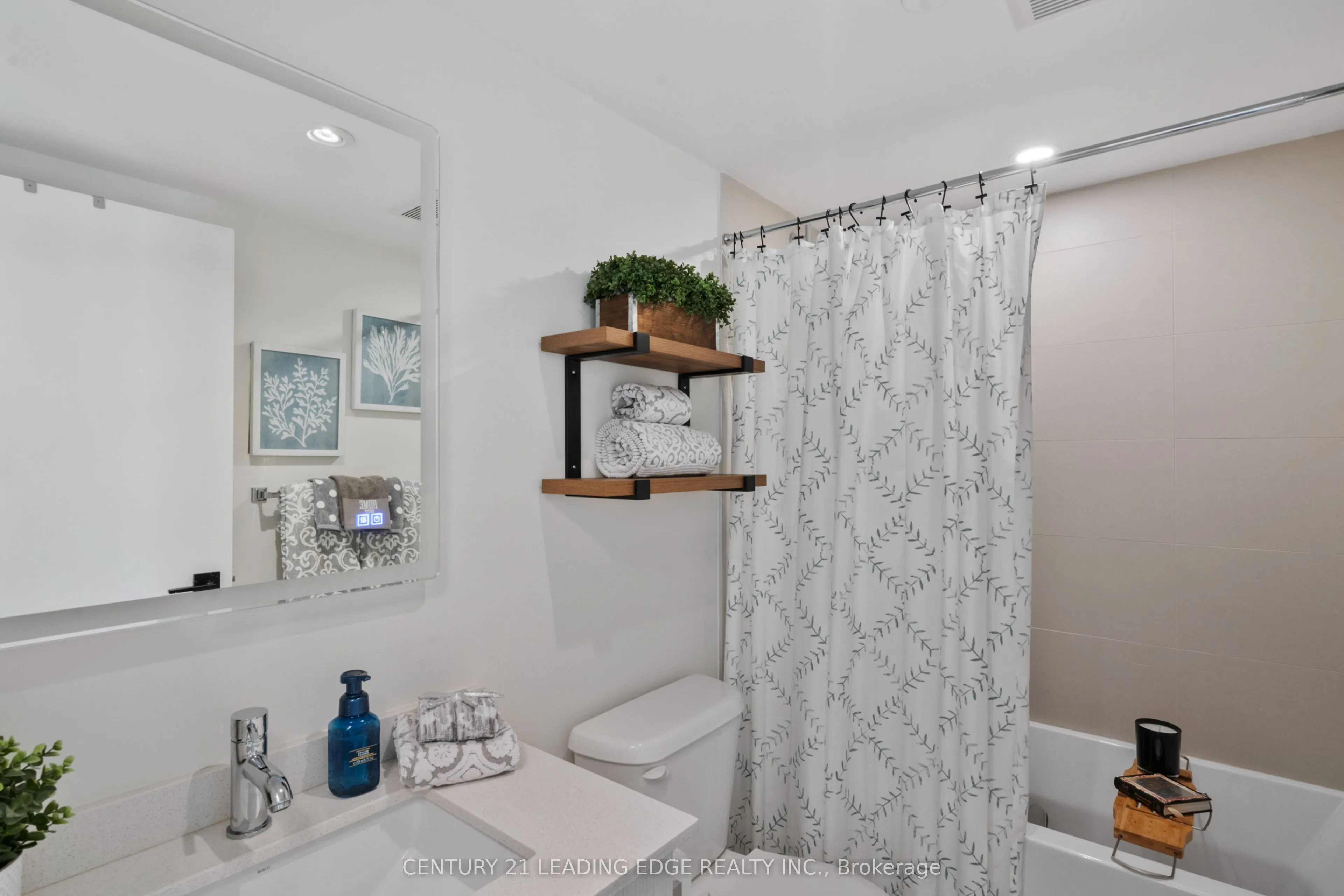 1401 O'Connor Drive, #207