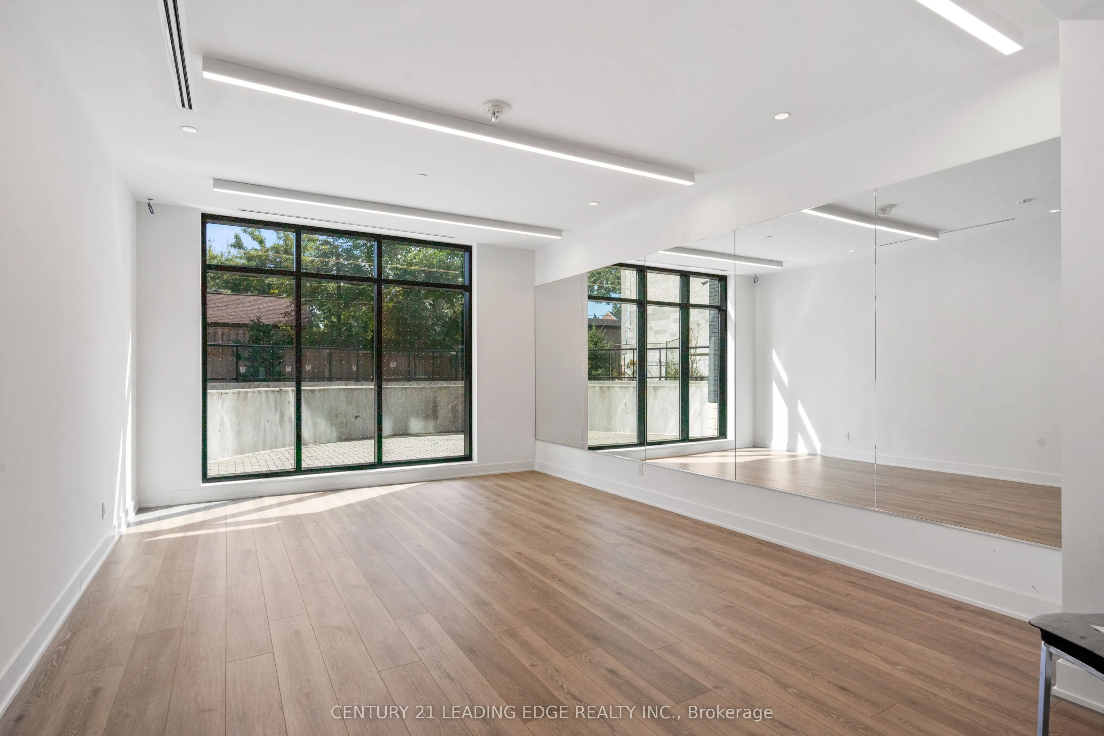 1401 O'Connor Drive, #207