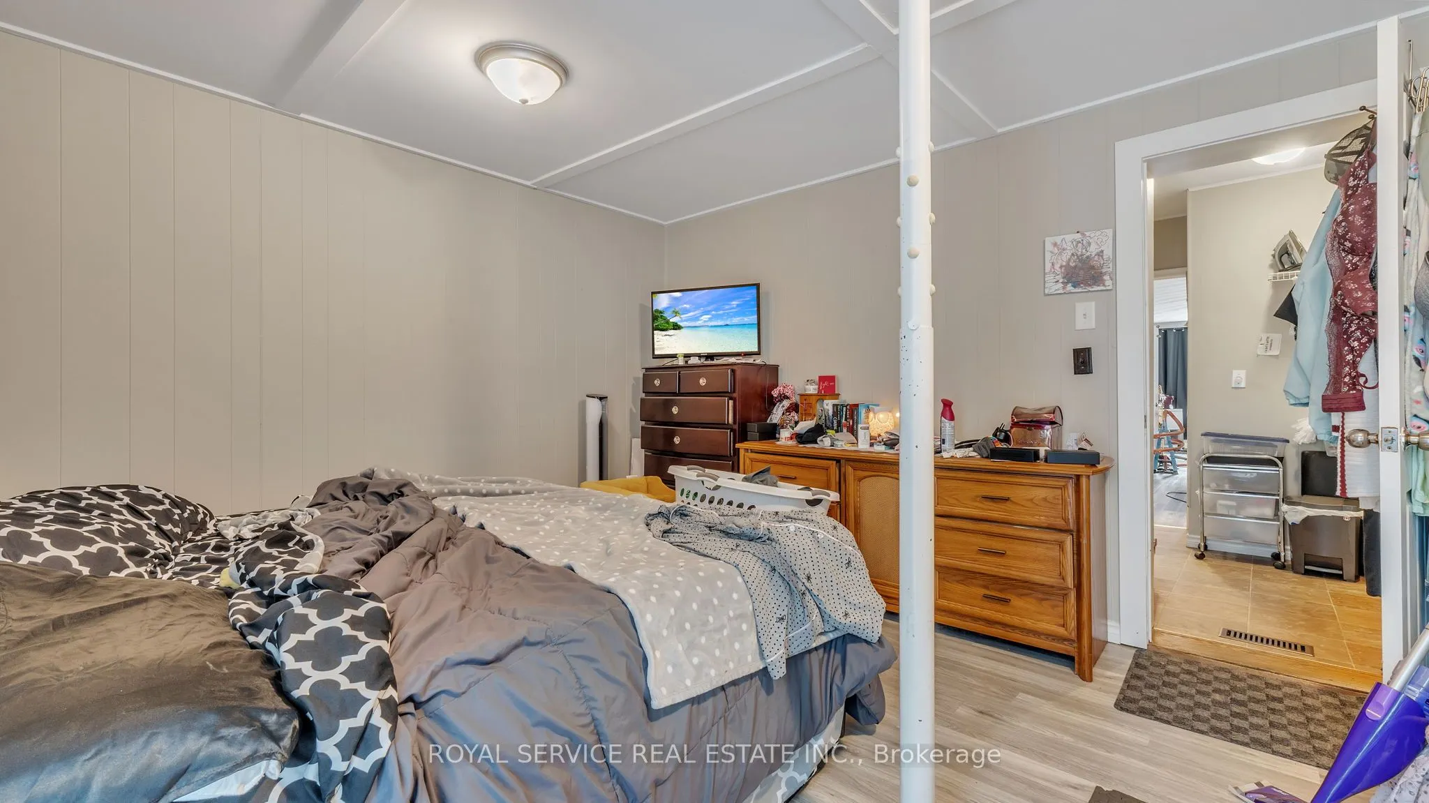 86 Park Road S