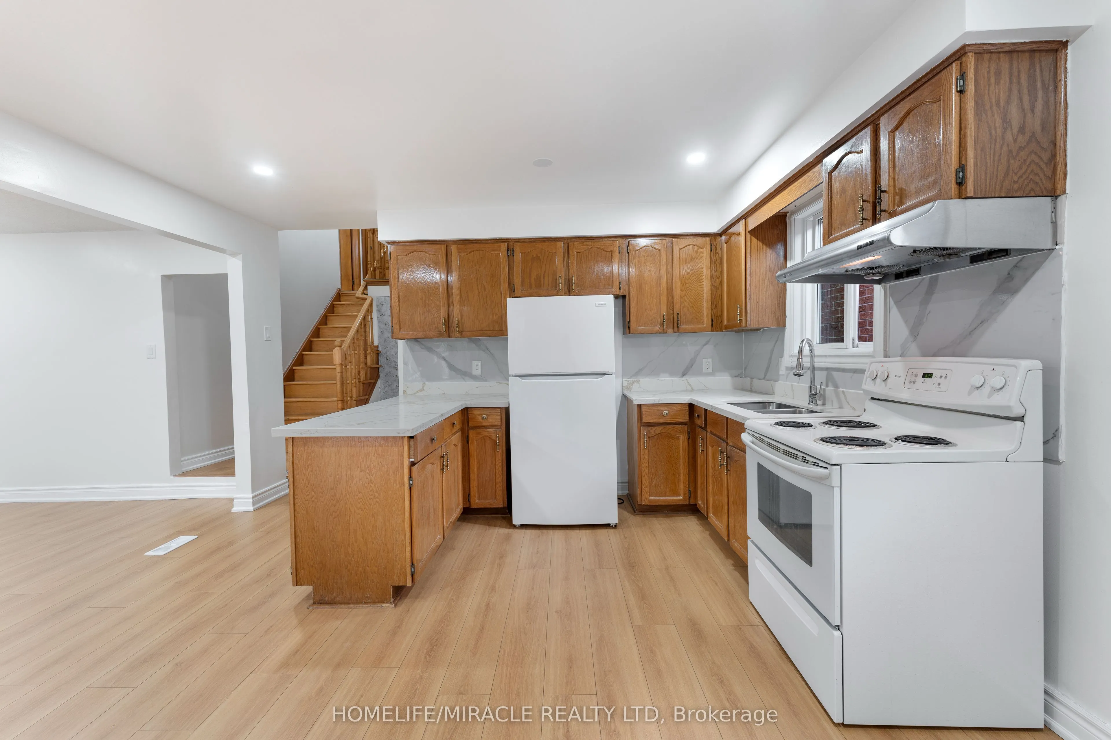 4 Greendowns Drive